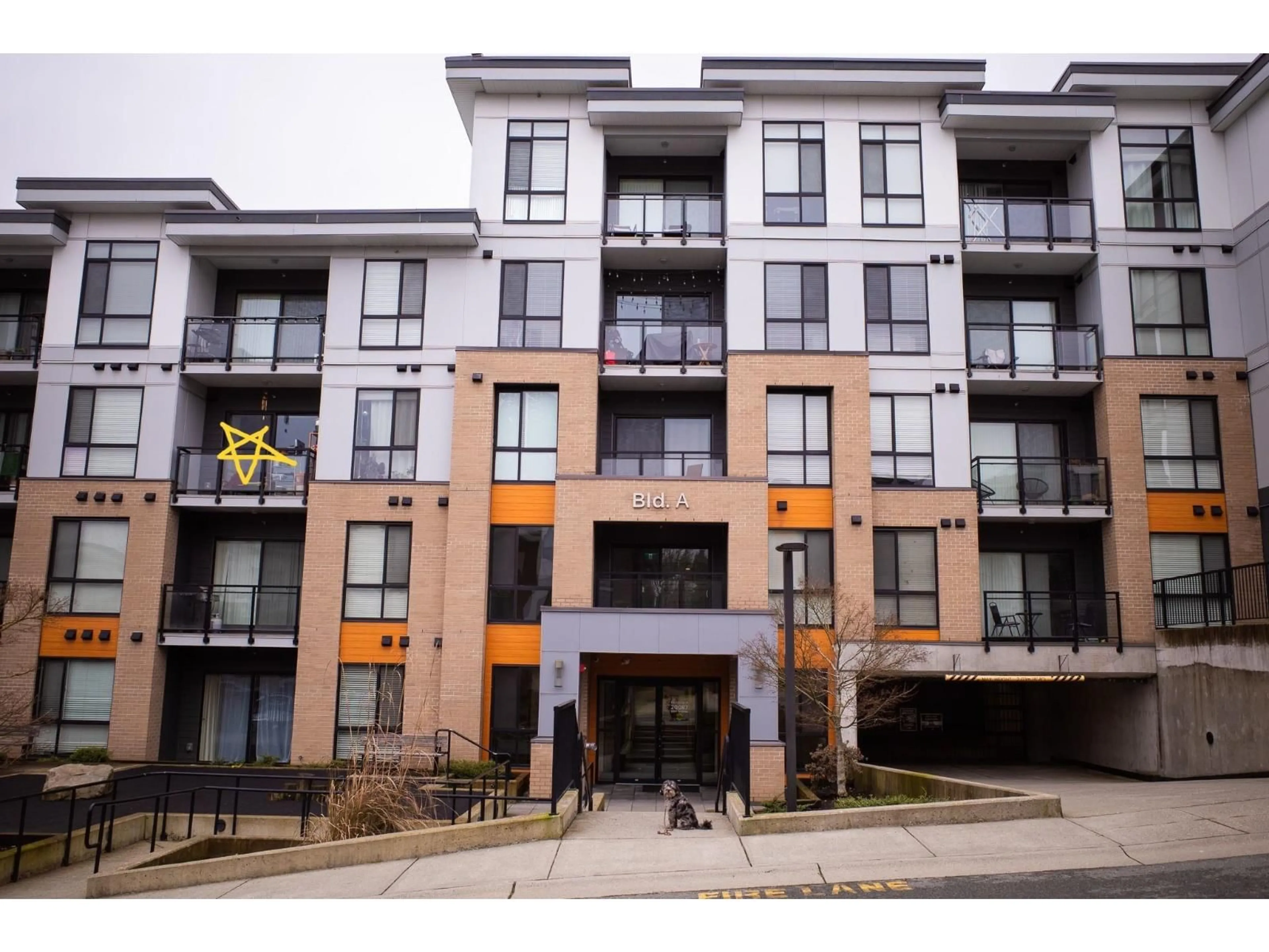 Unknown for A200 - 20087 68 AVENUE, Langley British Columbia V2Y0Y2