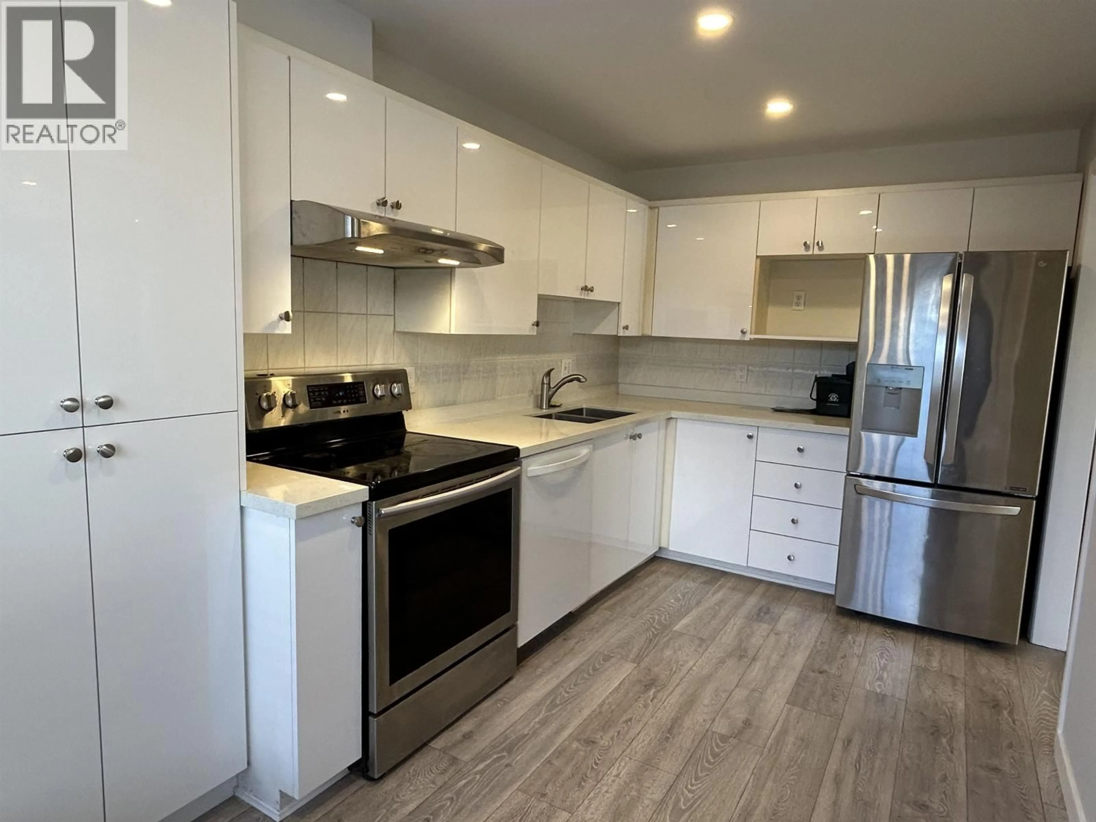 Unknown for 105 - 5875 IMPERIAL STREET, Burnaby British Columbia V5J1G4