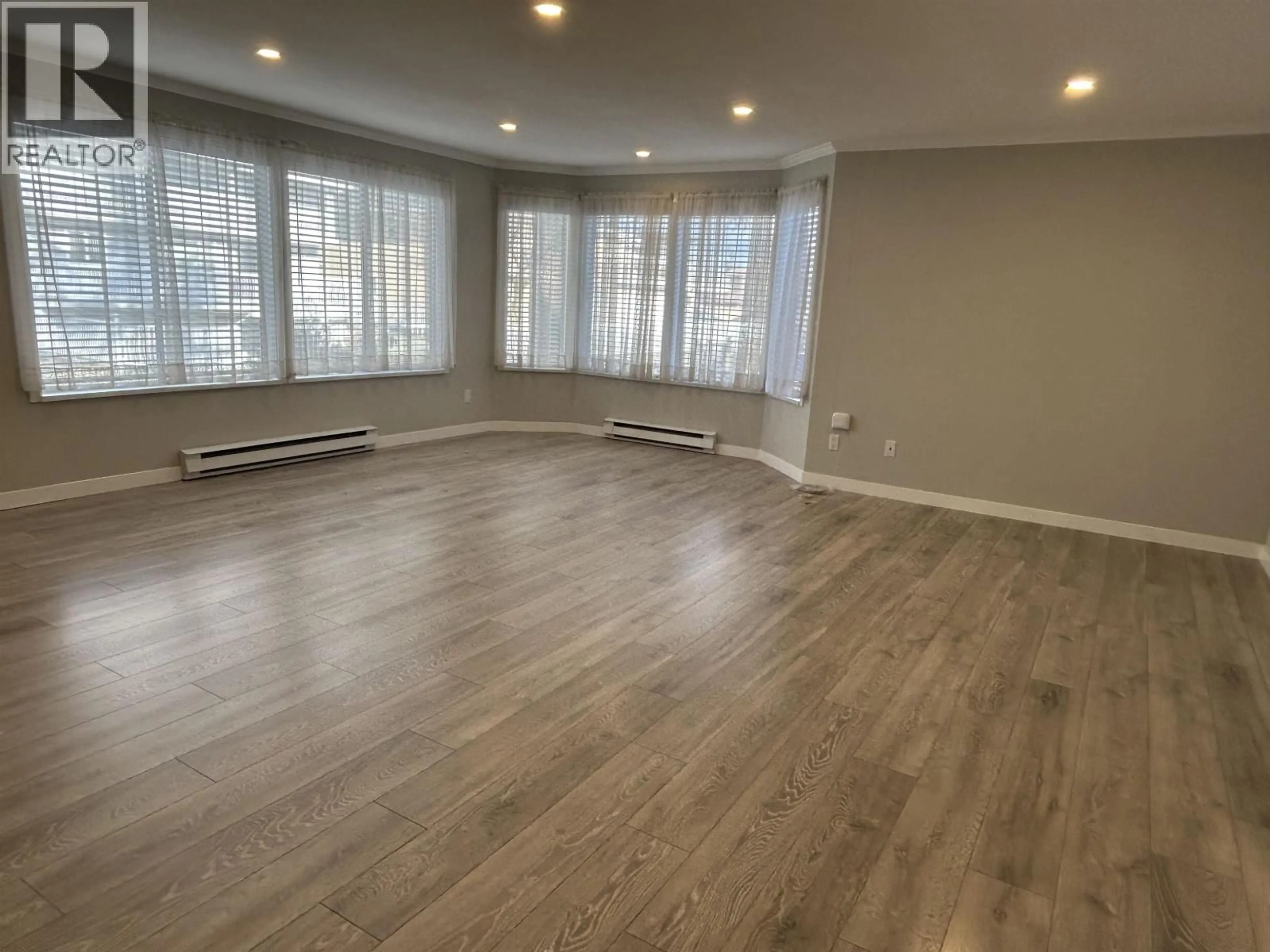 A pic of a room for 105 - 5875 IMPERIAL STREET, Burnaby British Columbia V5J1G4