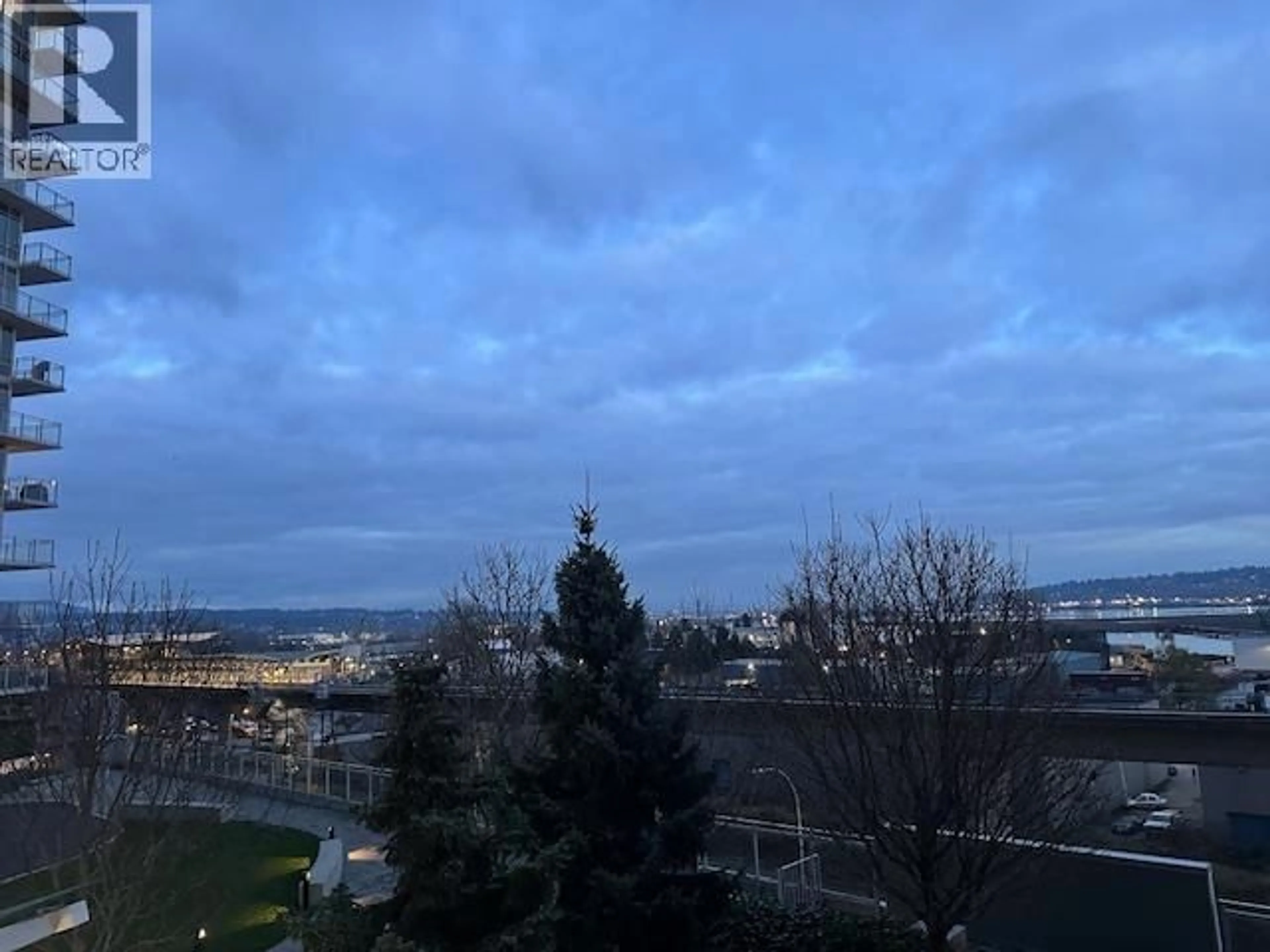 Blurry image for 203 - 200 NELSON'S CRESCENT, New Westminster British Columbia V3L0H4