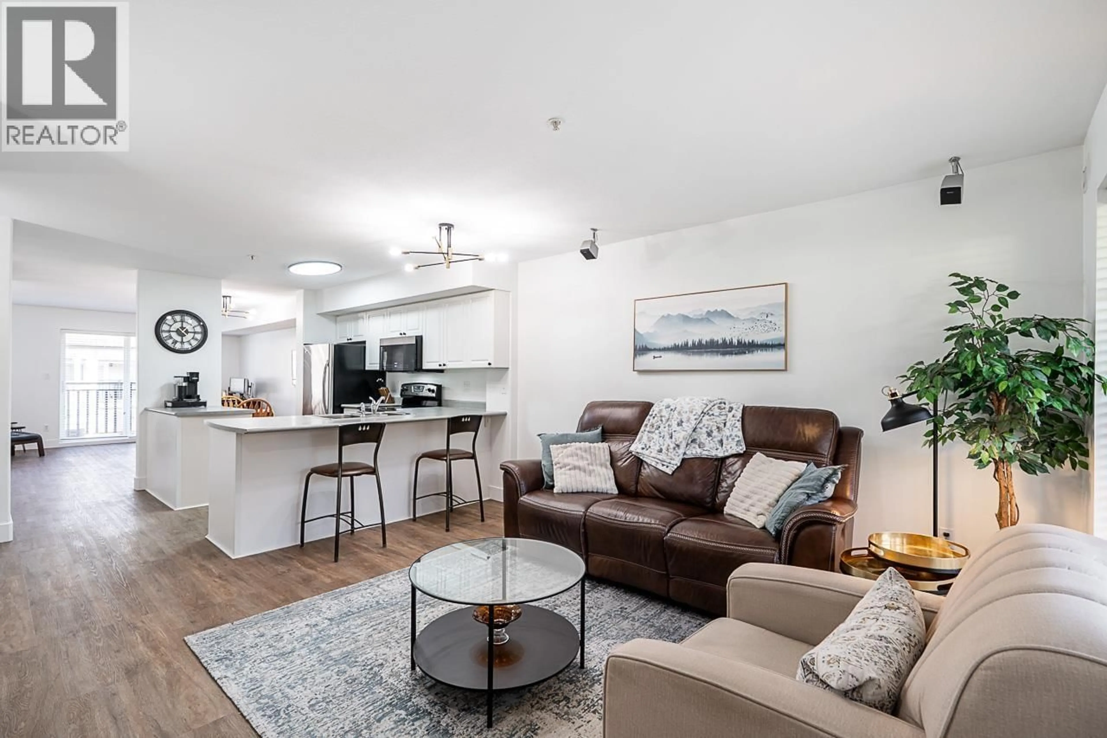 Living room with furniture, unknown for 42 - 2927 FREMONT STREET, Port Coquitlam British Columbia V3B7X8