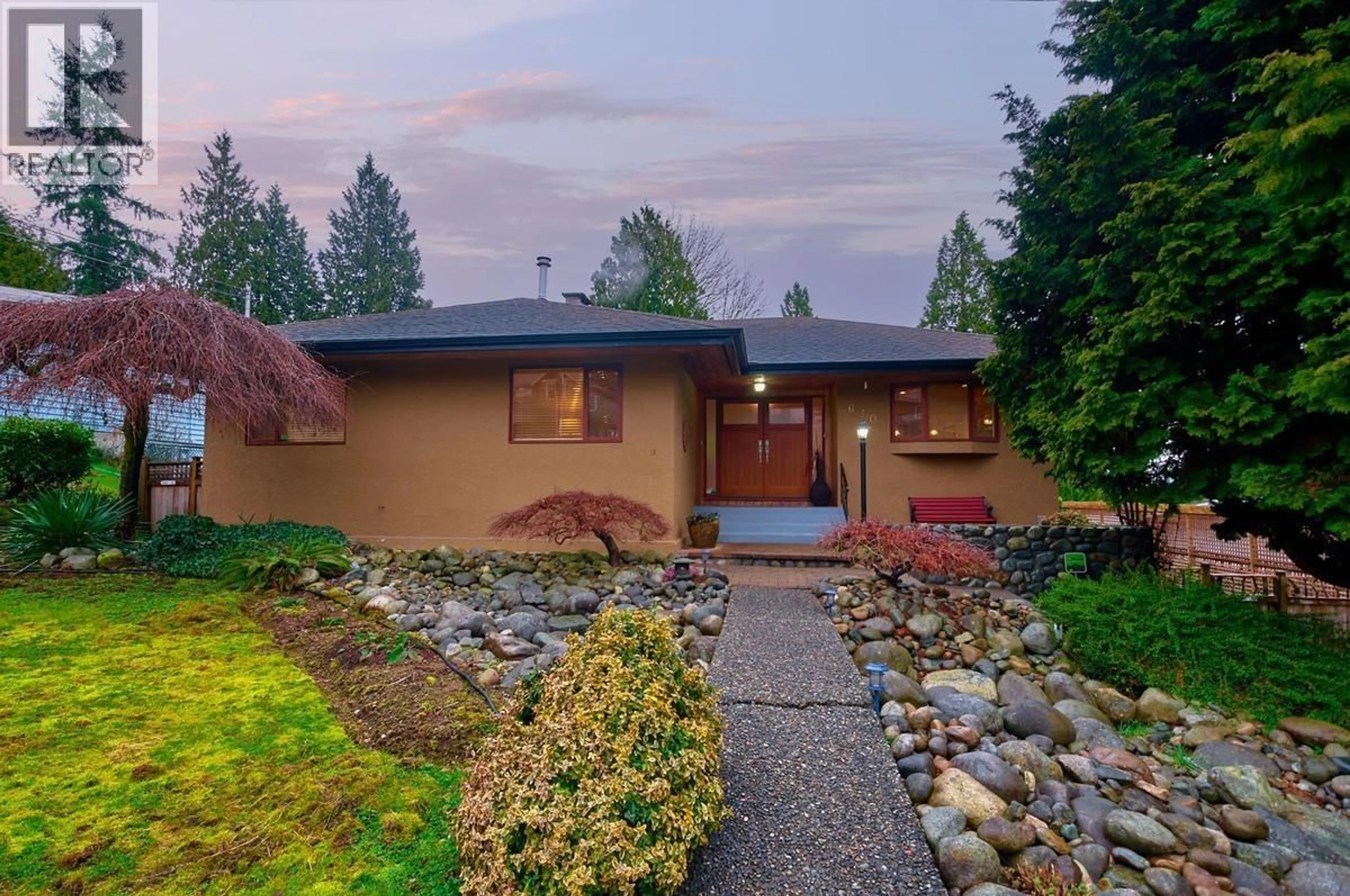 Unknown for 630 SYDNEY AVENUE, Coquitlam British Columbia V3K3K2