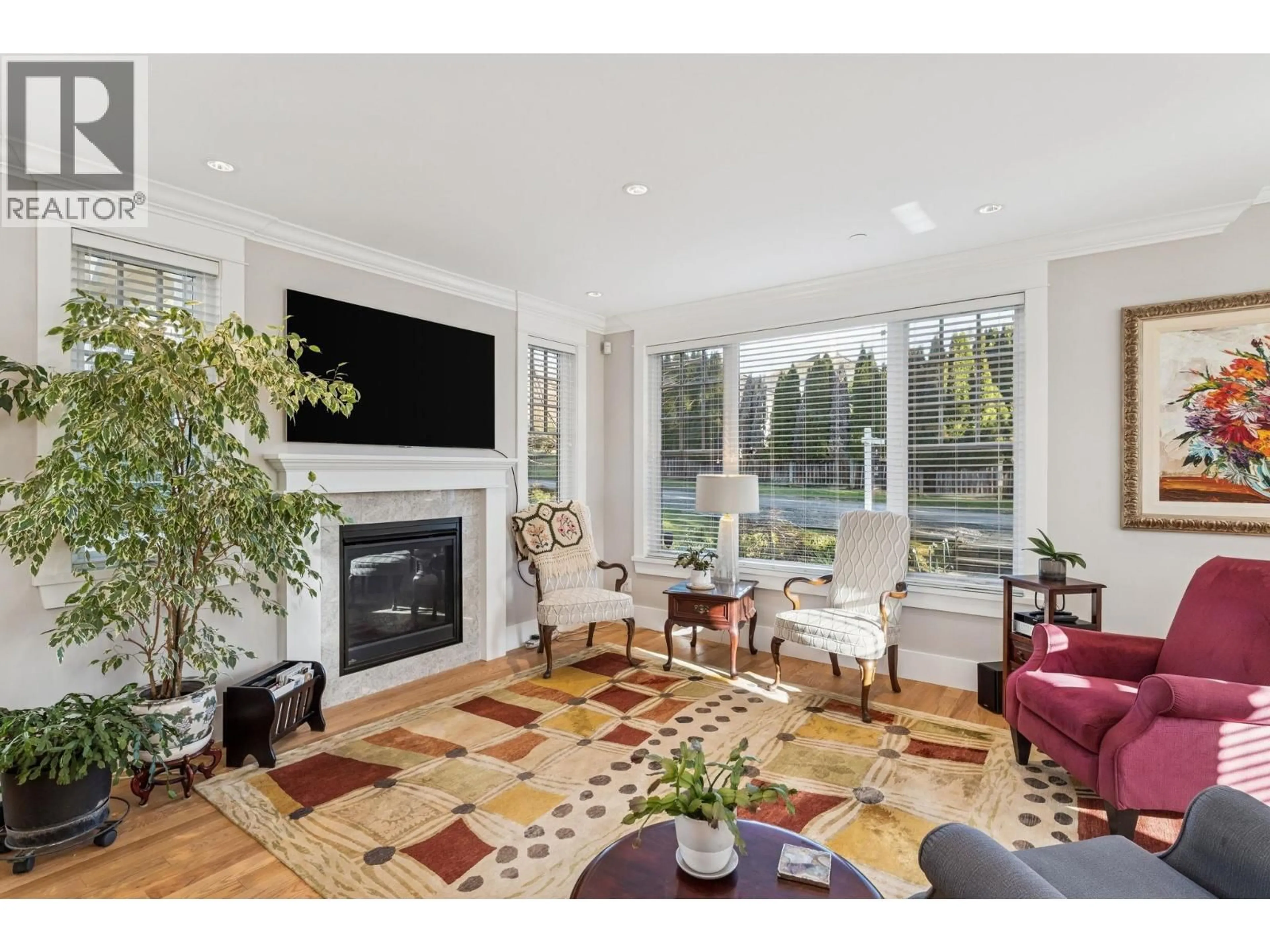 Living room with furniture, unknown for 1155 12TH STREET, West Vancouver British Columbia V7T2N4