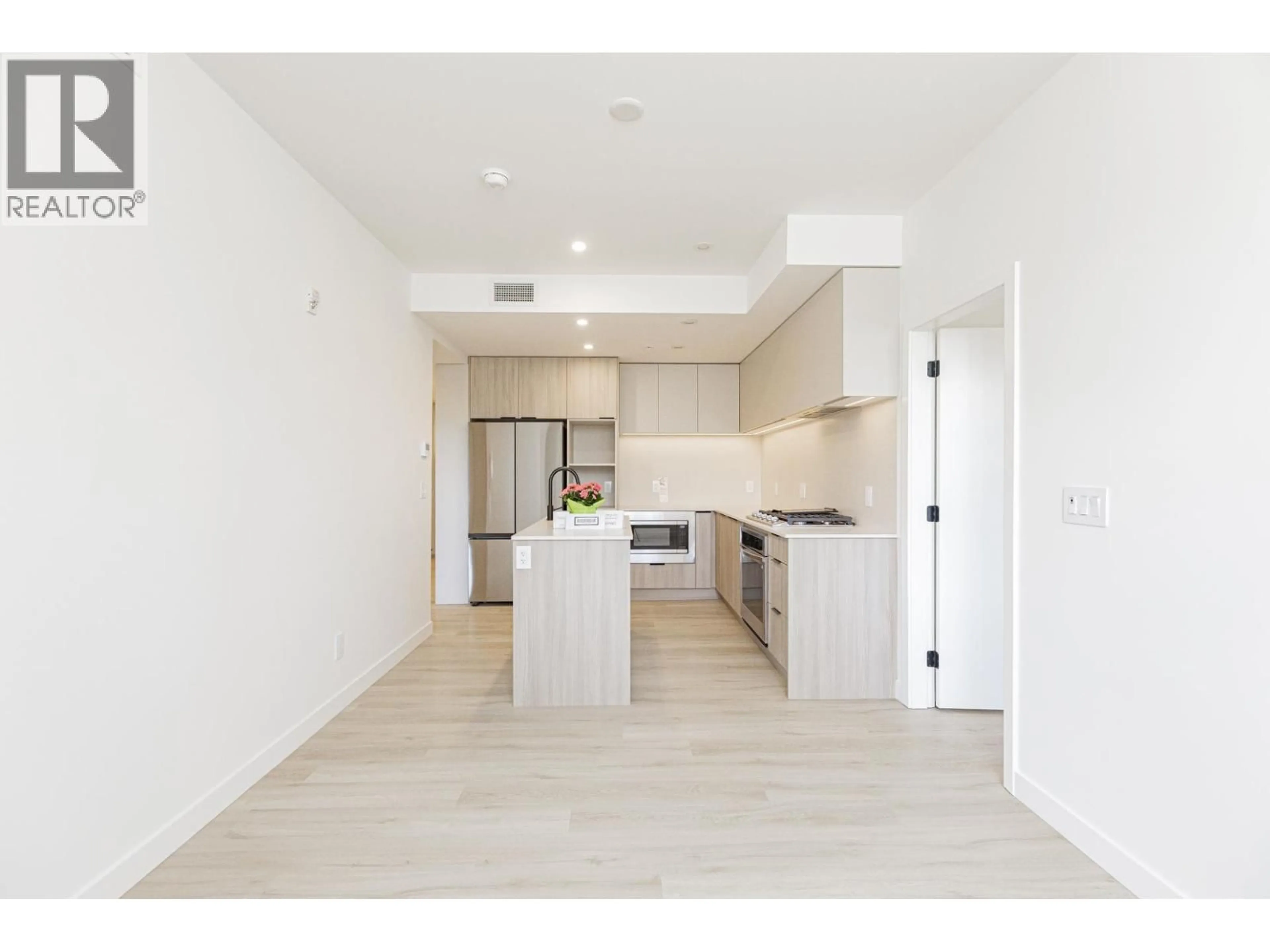 Open concept kitchen, unknown for 409 - 623 KEMSLEY AVENUE, Coquitlam British Columbia V3J3Z4