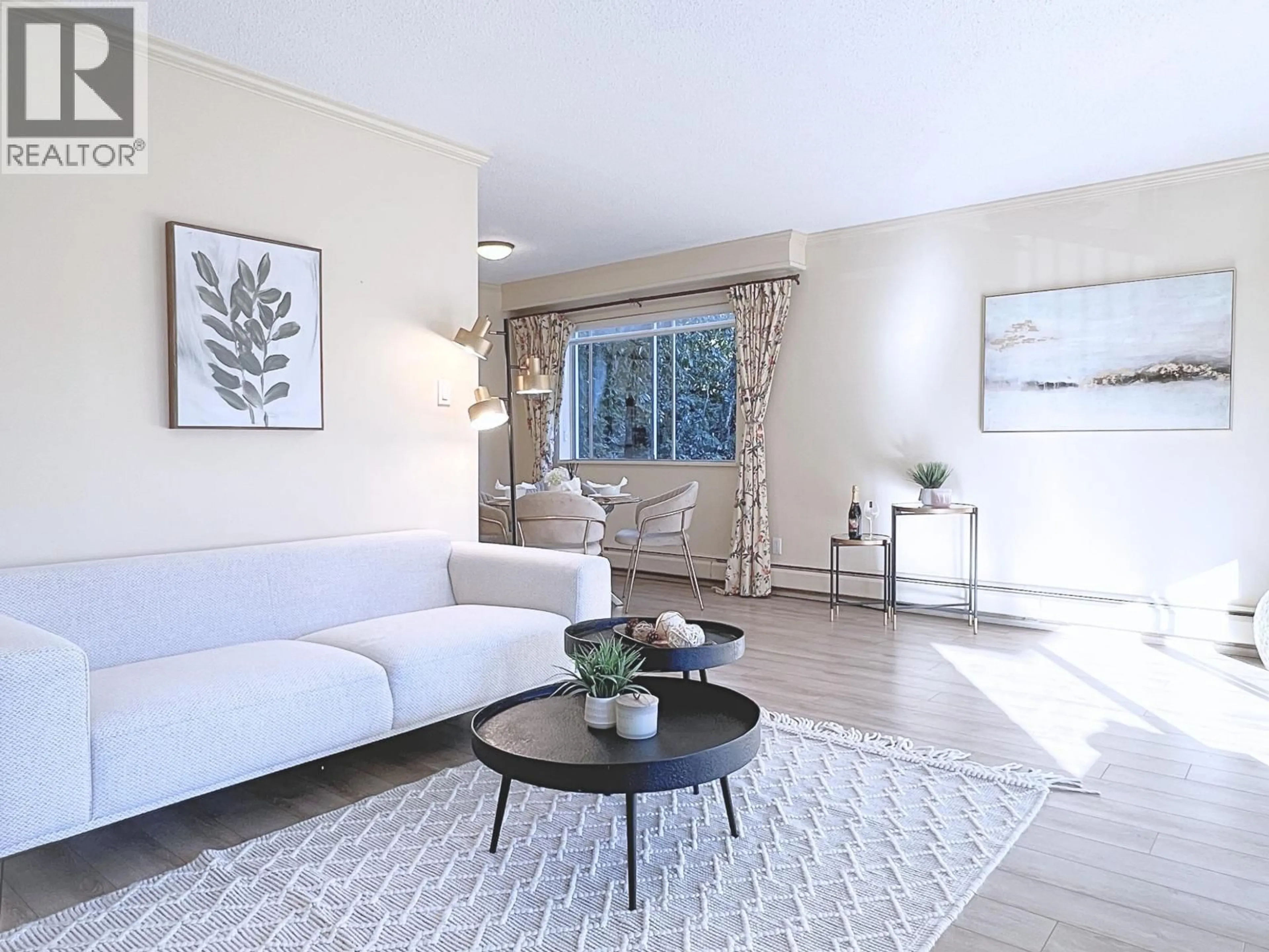 Living room with furniture, unknown for 1218 - 235 KEITH ROAD, West Vancouver British Columbia V7T1L5