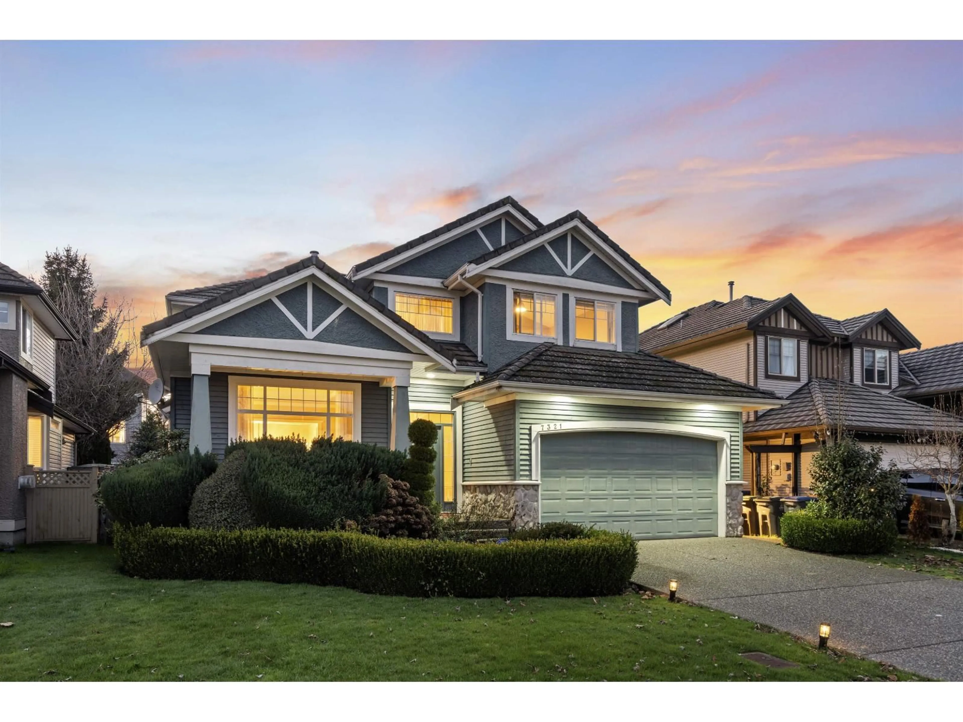 Home with vinyl exterior material, street for 7321 146 STREET, Surrey British Columbia V3S8Z7