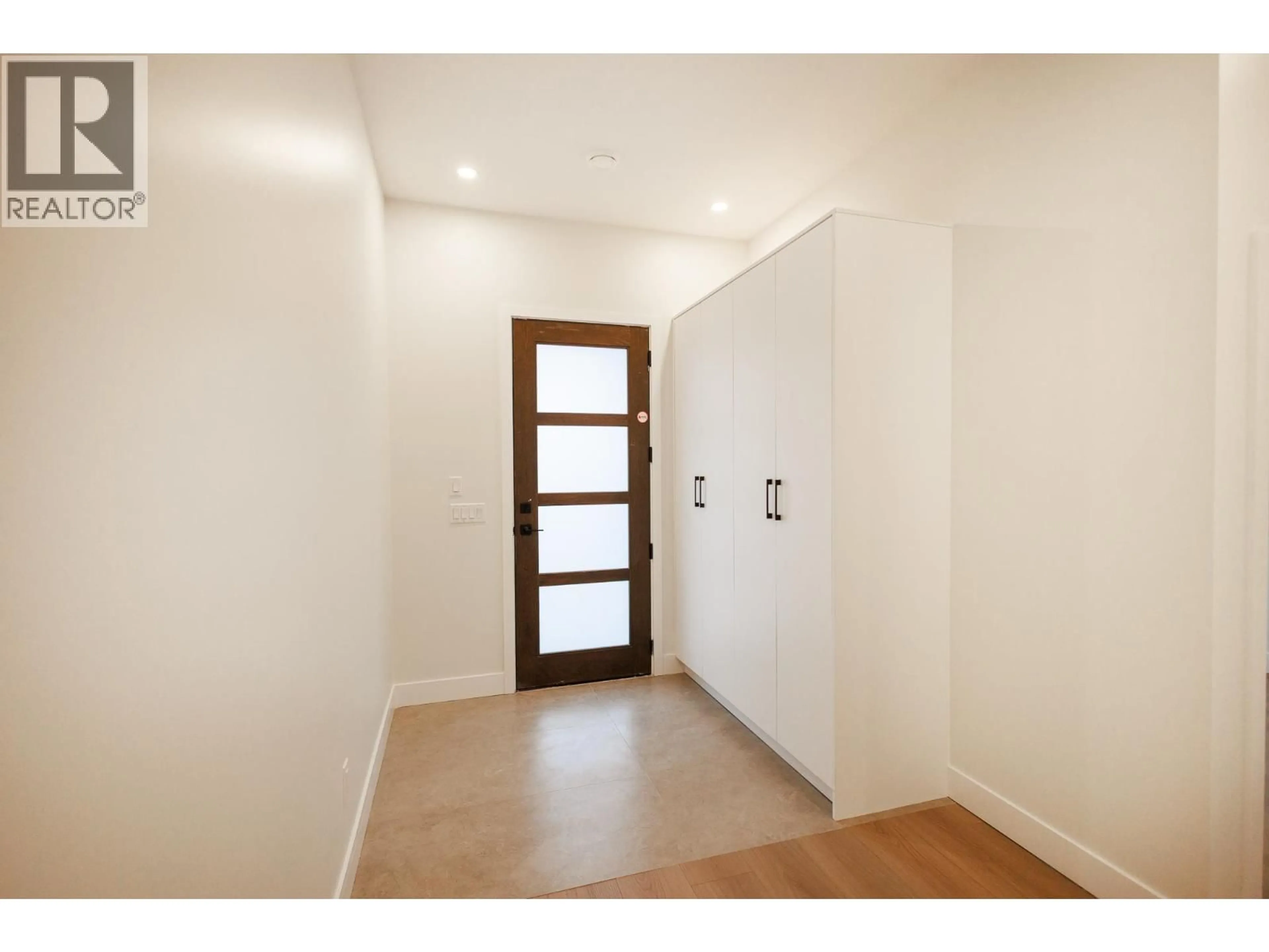 Indoor entryway for 4006 NASH DRIVE, Terrace British Columbia V8G0L3