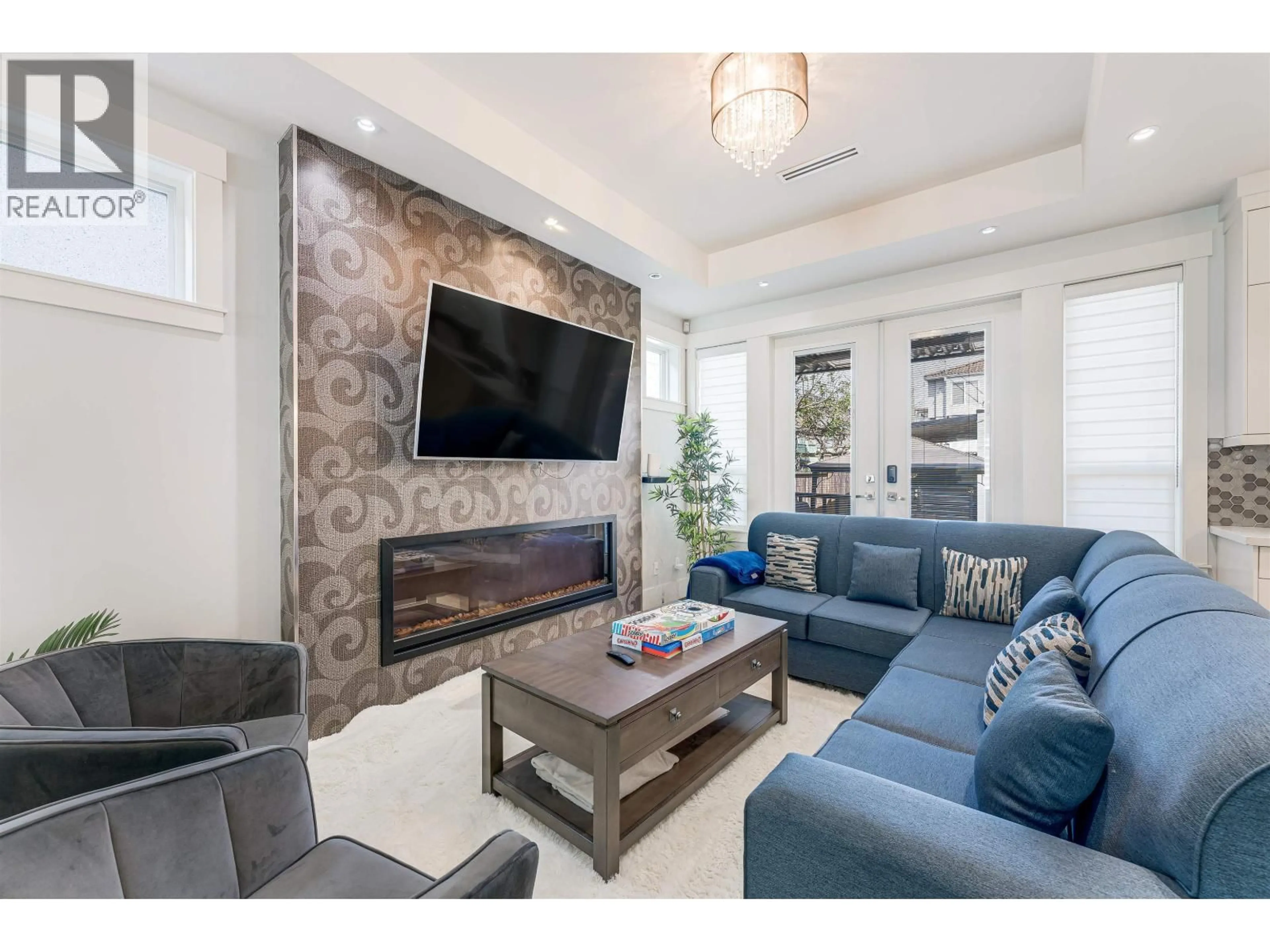 Living room with furniture, unknown for 7380 ONTARIO STREET, Vancouver British Columbia V5X3B8