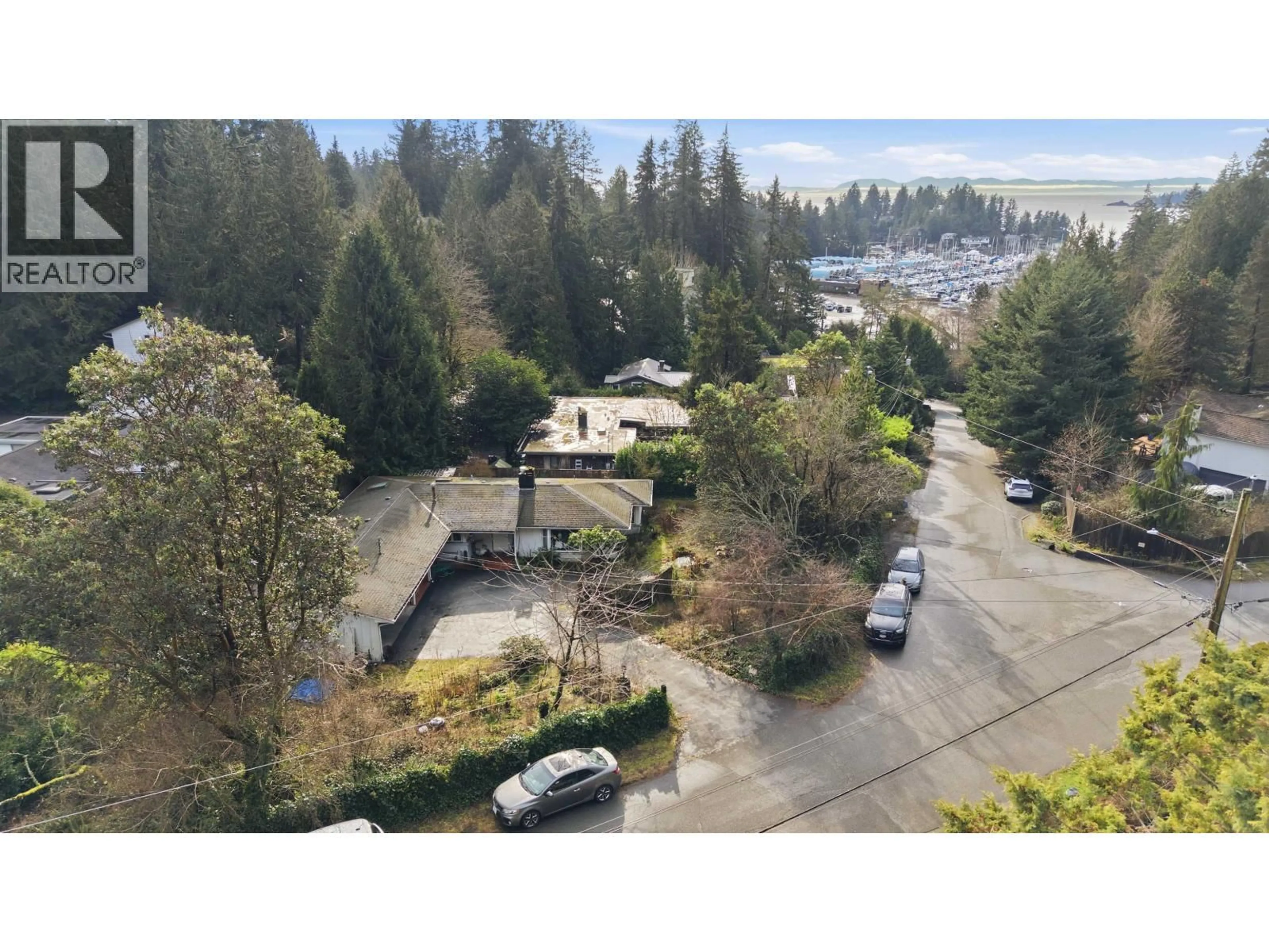 A pic from outside/outdoor area/front of a property/back of a property/a pic from drone, unknown for 5757 CRANLEY DRIVE, West Vancouver British Columbia V7W1S9