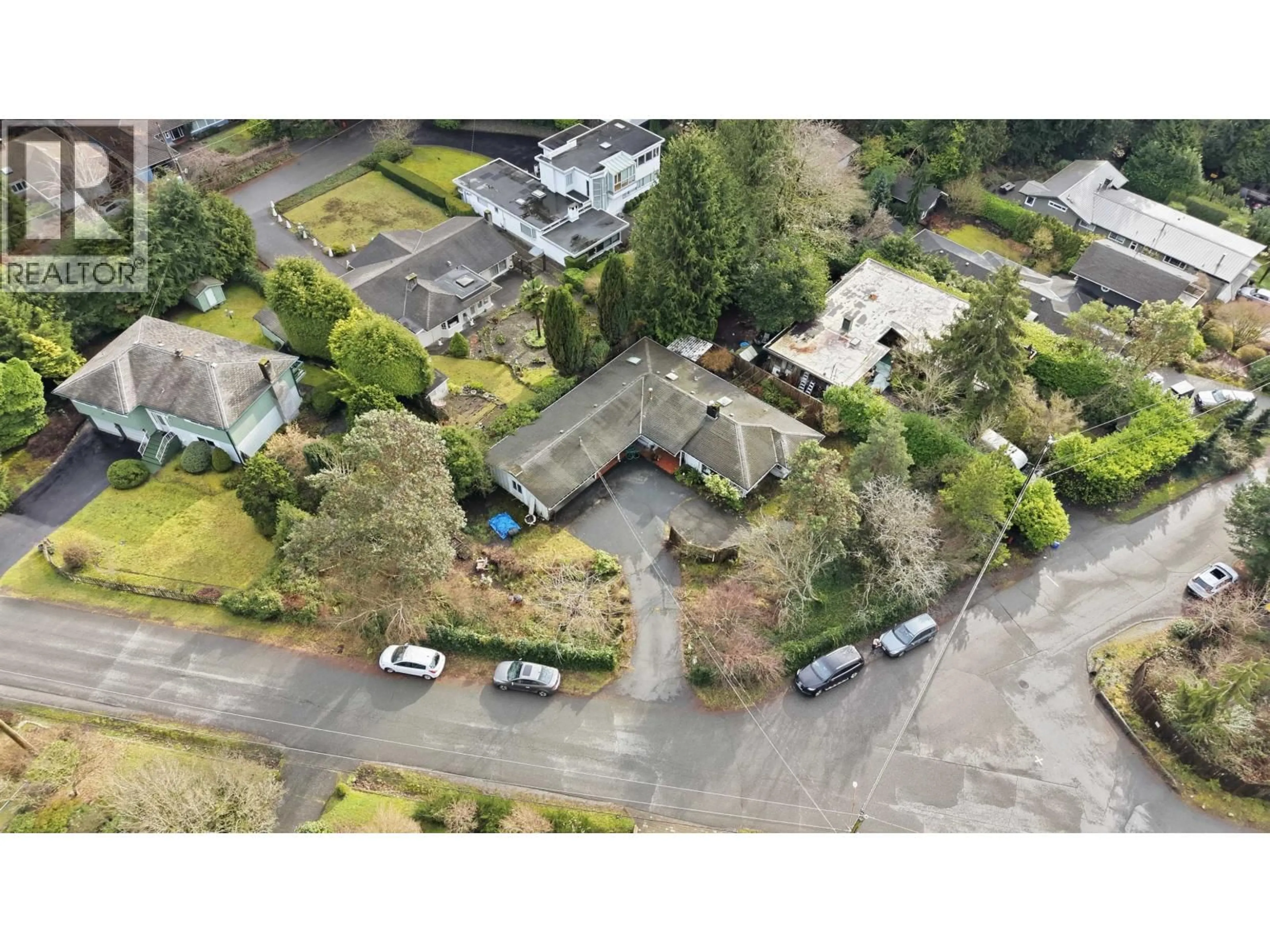 A pic from outside/outdoor area/front of a property/back of a property/a pic from drone, street for 5757 CRANLEY DRIVE, West Vancouver British Columbia V7W1S9