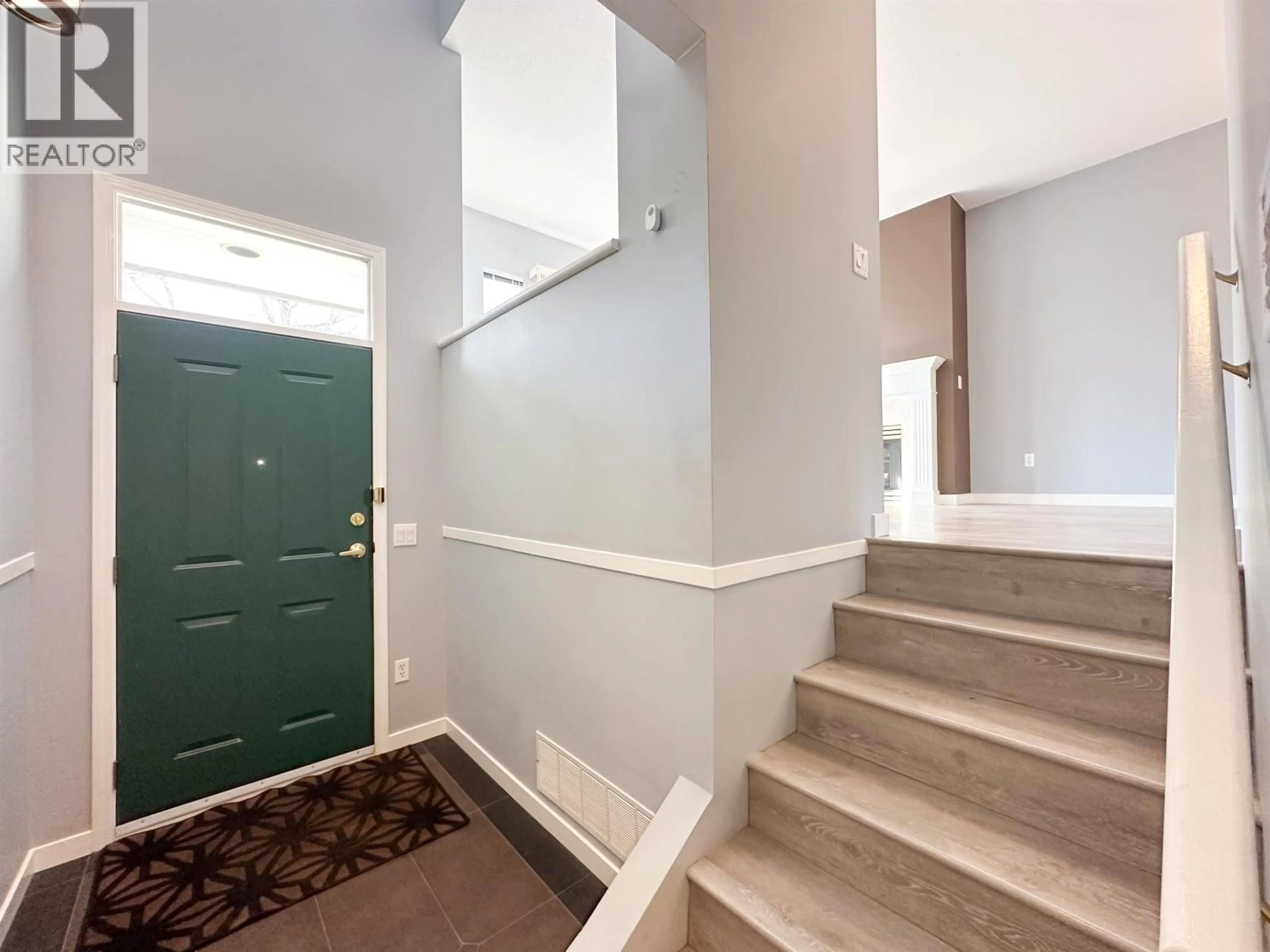 Indoor entryway for 155 - 3880 WESTMINSTER HIGHWAY, Richmond British Columbia V7C5S1