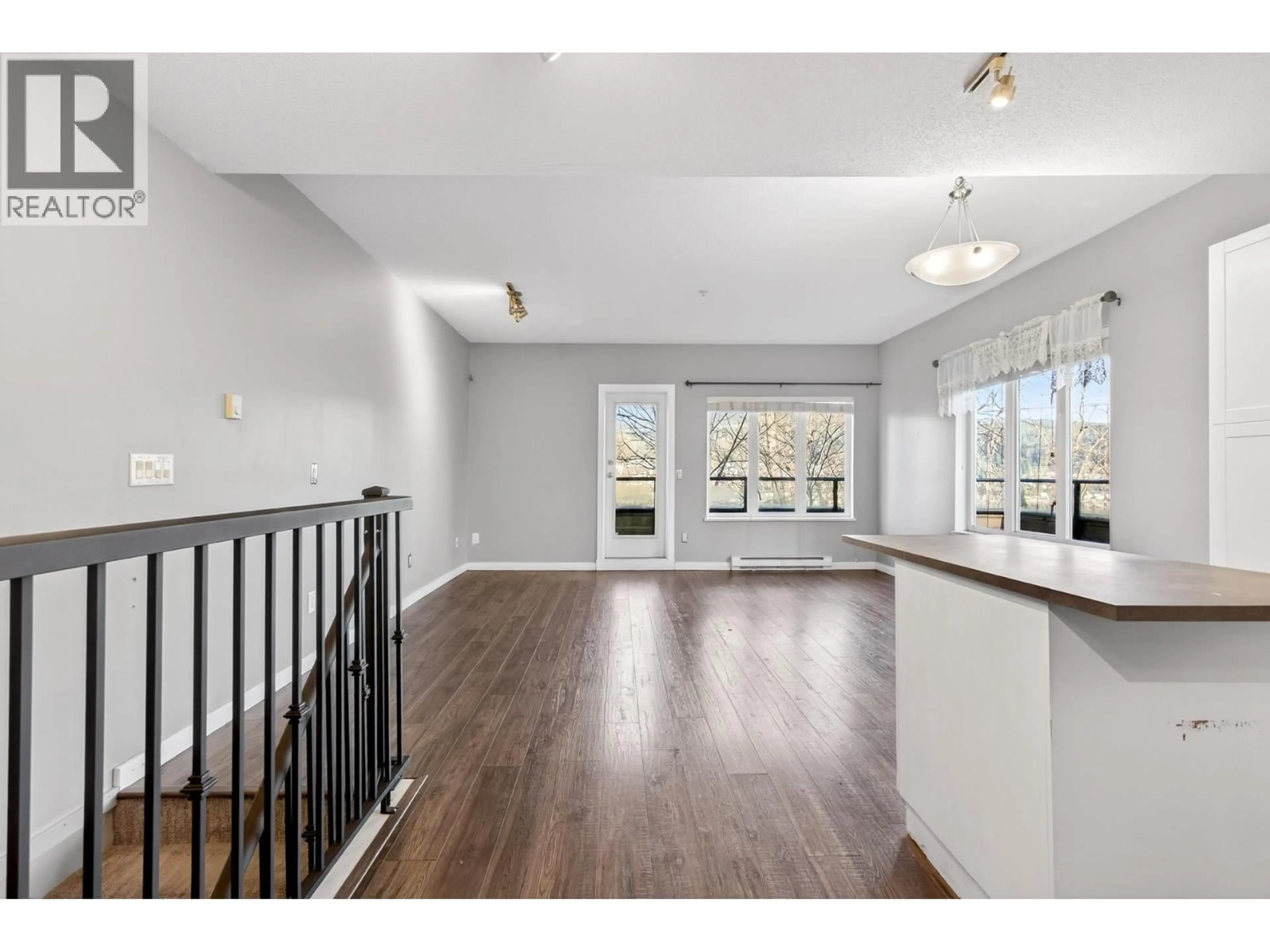 Unknown for 112 - 160 SHORELINE CIRCLE, Port Moody British Columbia V3H0B2