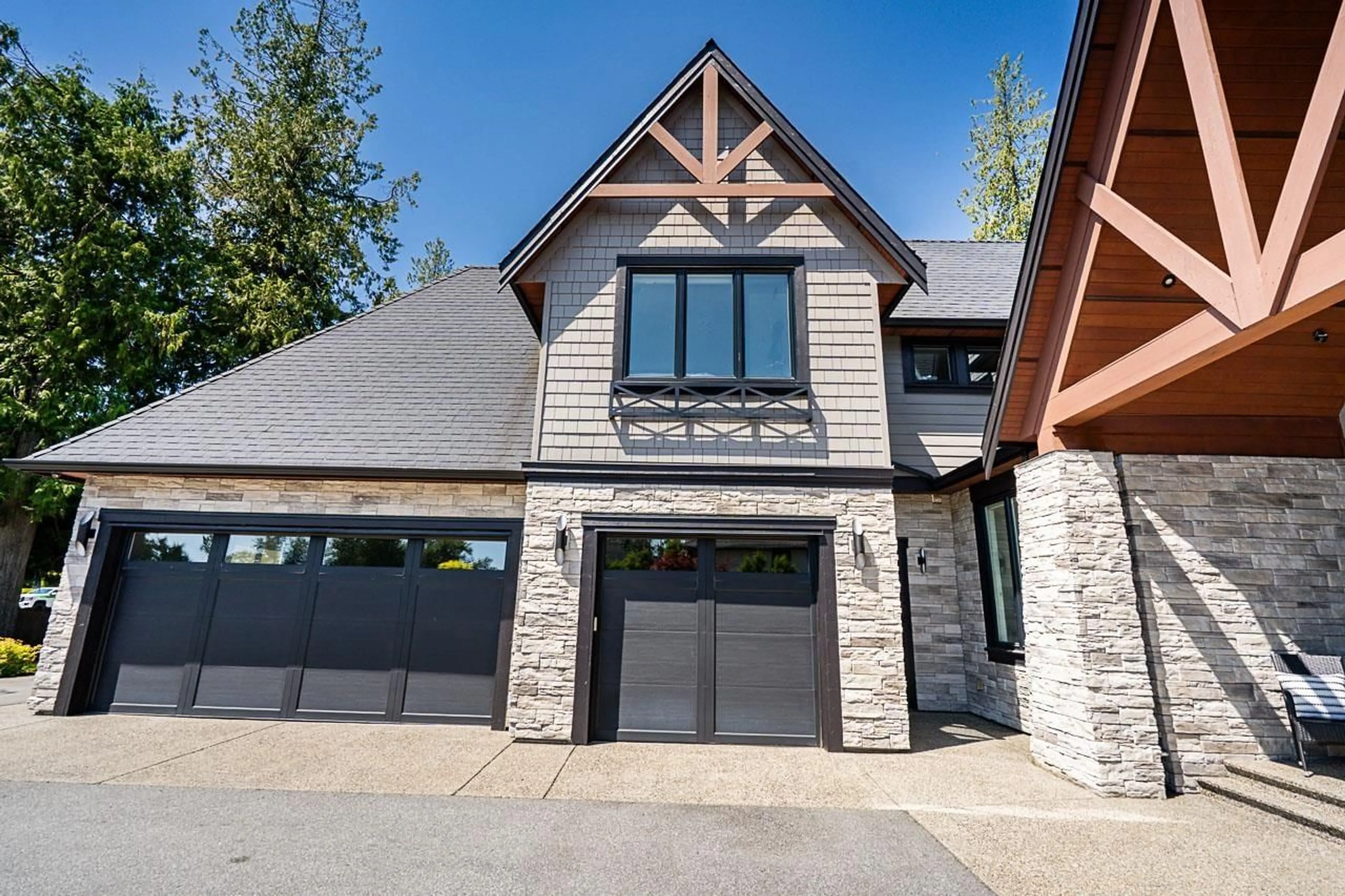 Home with brick exterior material, unknown for 21795 86A AVENUE, Langley British Columbia V1M3S7