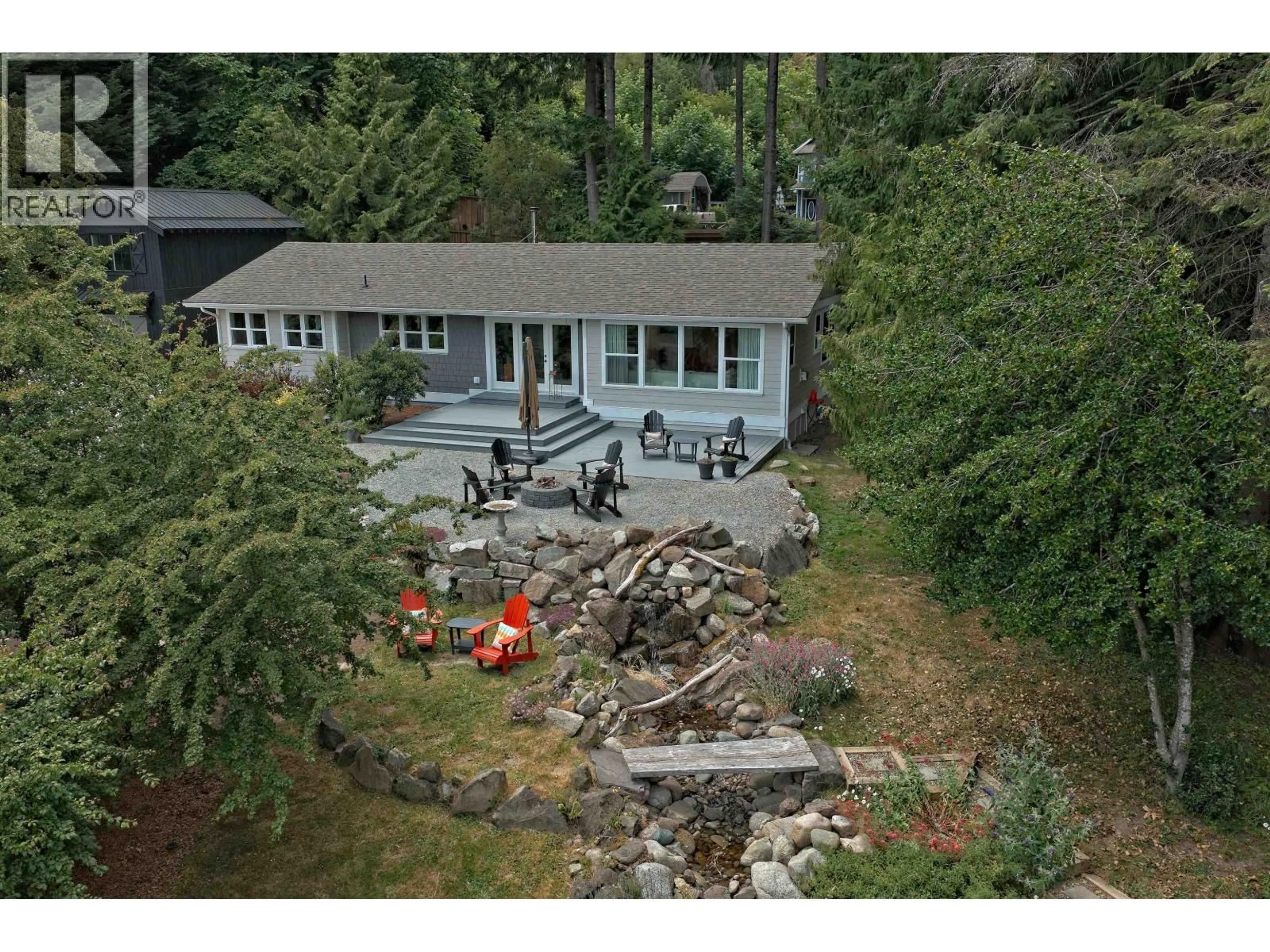 A pic from outside/outdoor area/front of a property/back of a property/a pic from drone, water/lake/river/ocean view for 118 DOUGLAS ROAD, Salt Spring Island British Columbia V8K2J2