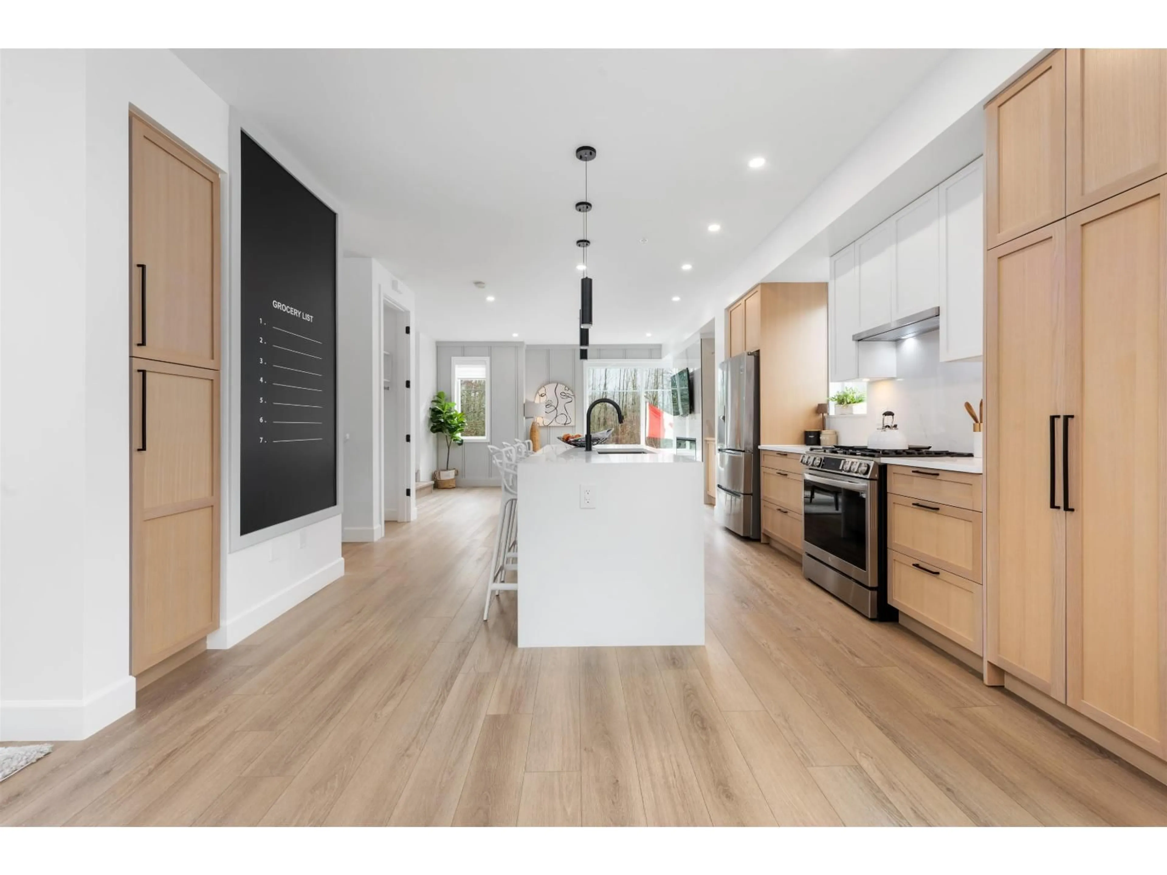 Open concept kitchen, unknown for 49 - 20763 76 AVENUE, Langley British Columbia V2Y3N8