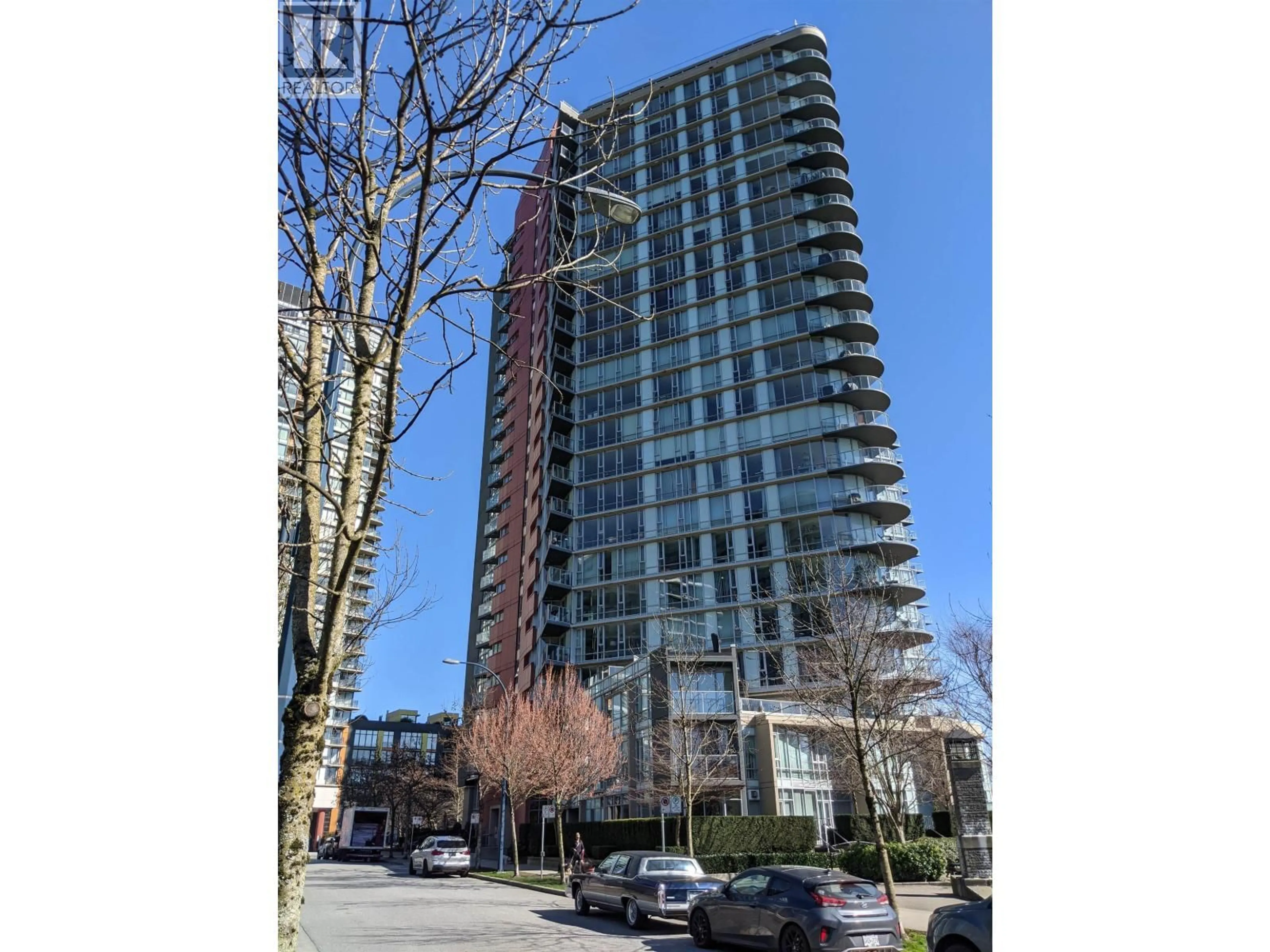 Indoor foyer for 2305 - 918 COOPERAGE WAY, Vancouver British Columbia V6B0A7