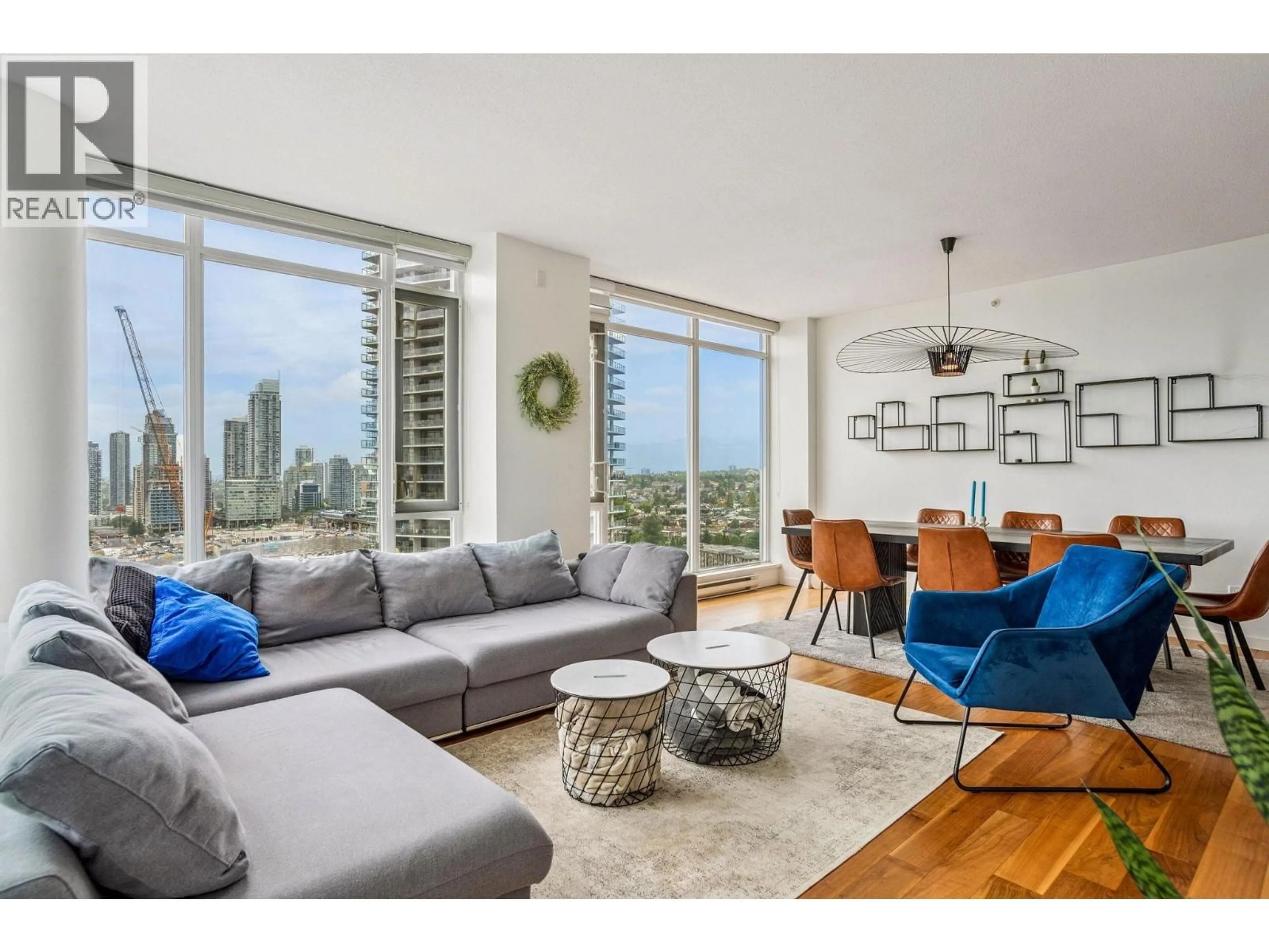 Living room with furniture, unknown for 3101 - 2133 DOUGLAS ROAD, Burnaby British Columbia V5C0E9