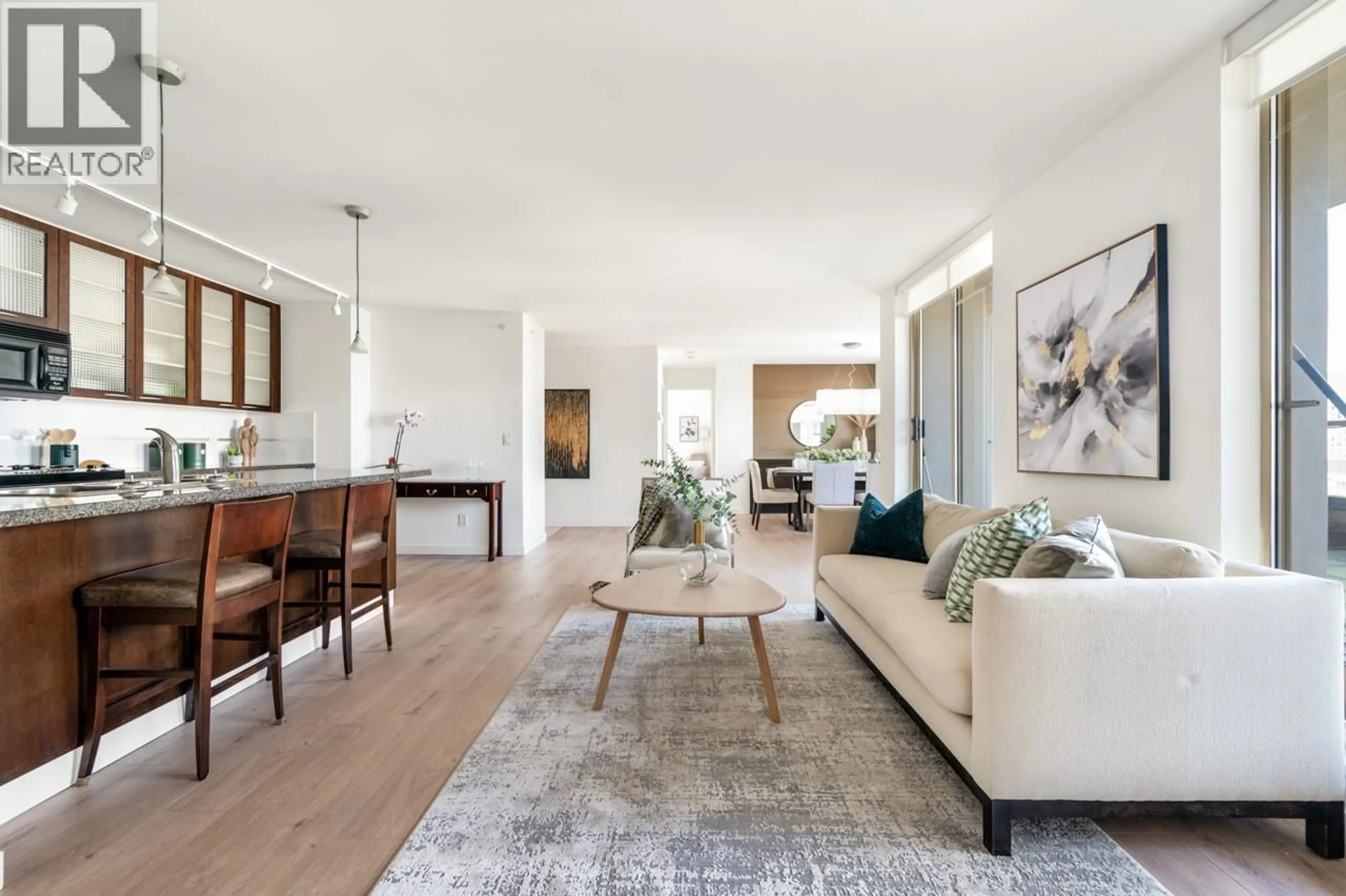 Living room with furniture, unknown for 2403 - 969 RICHARDS STREET, Vancouver British Columbia V6B3B6