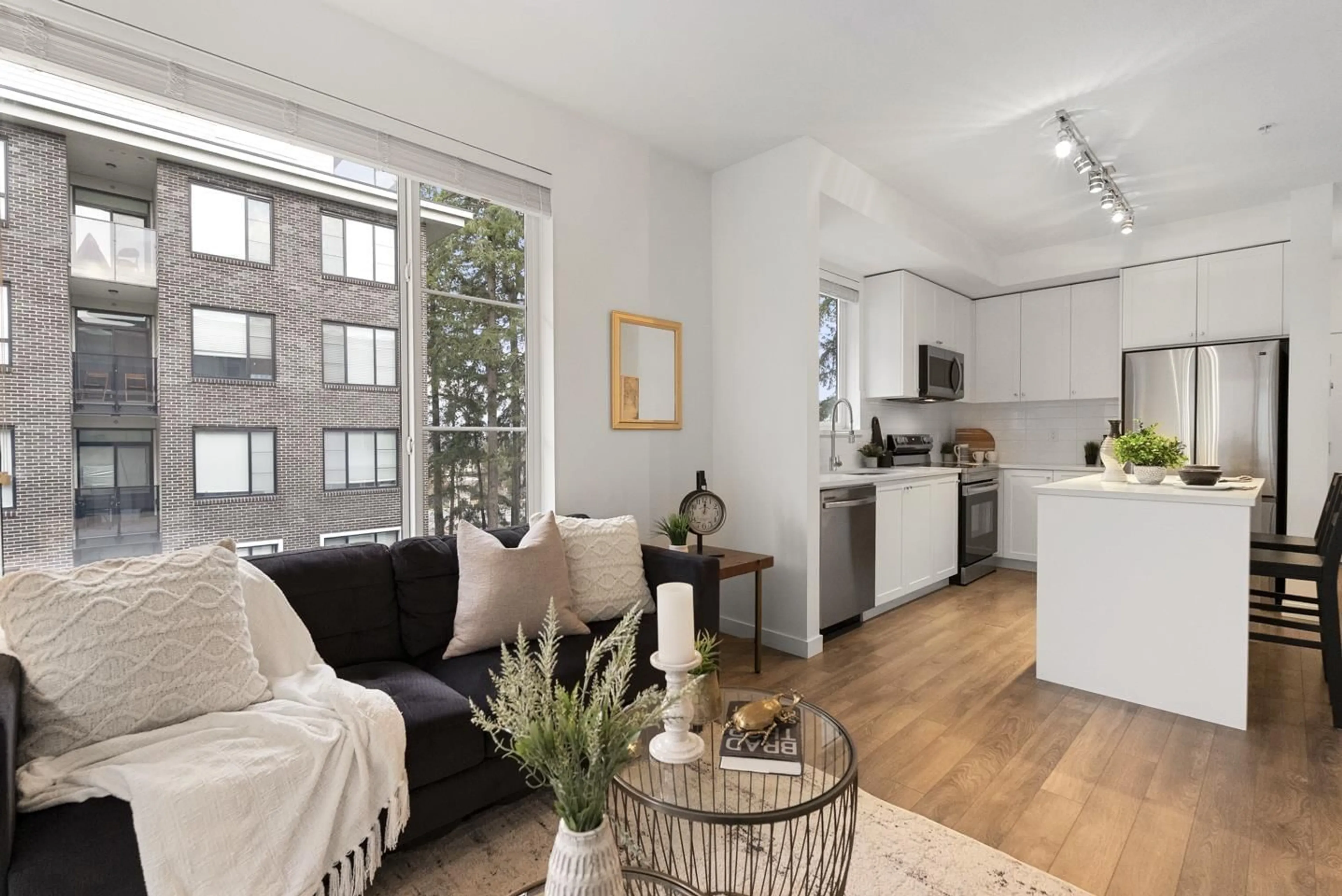 Living room with furniture, unknown for 408 - 15835 85 AVENUE, Surrey British Columbia V4N6W6