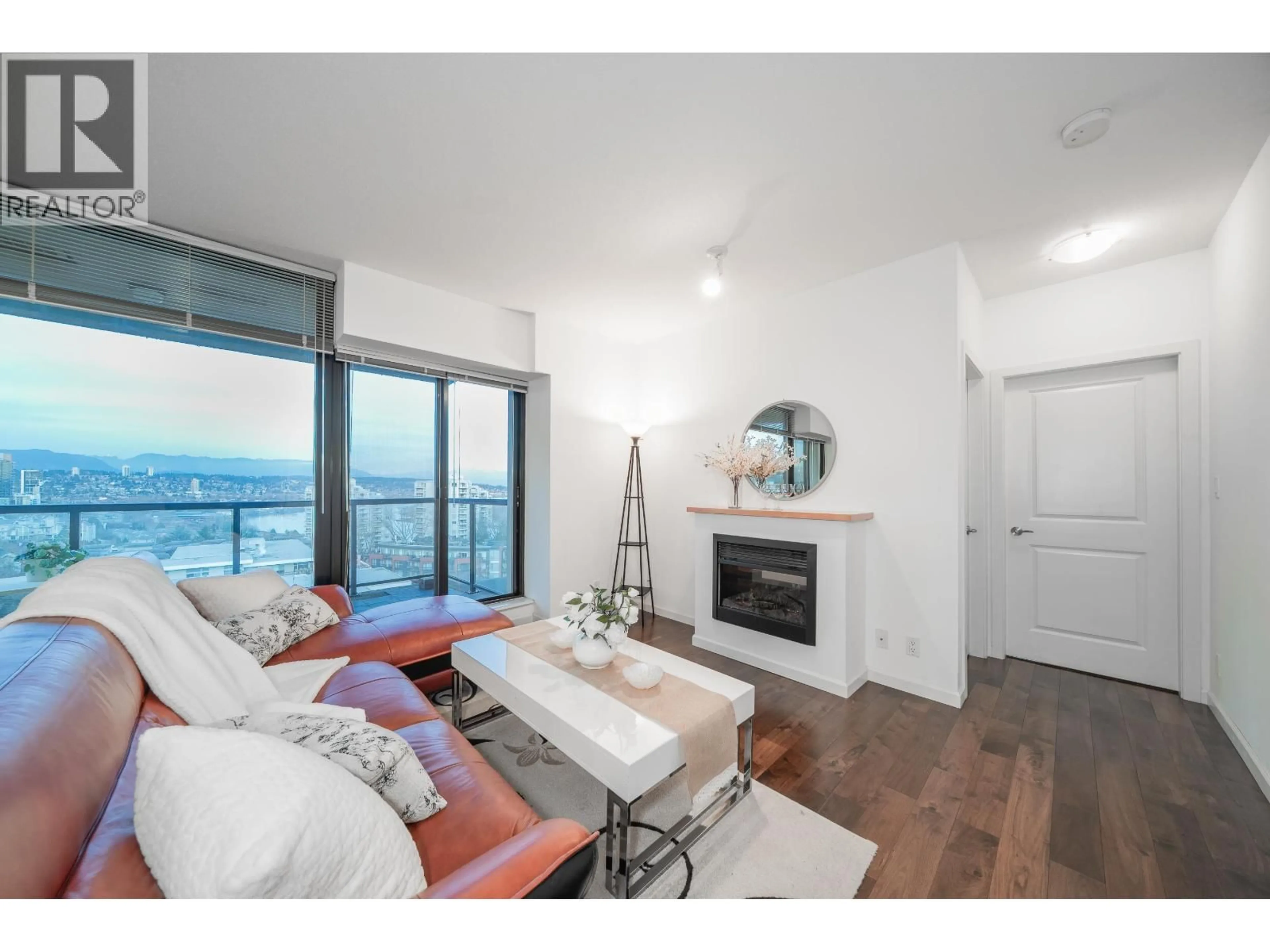 Living room with furniture, wood/laminate floor for 804 - 15 ROYAL AVENUE, New Westminster British Columbia V3L5R2