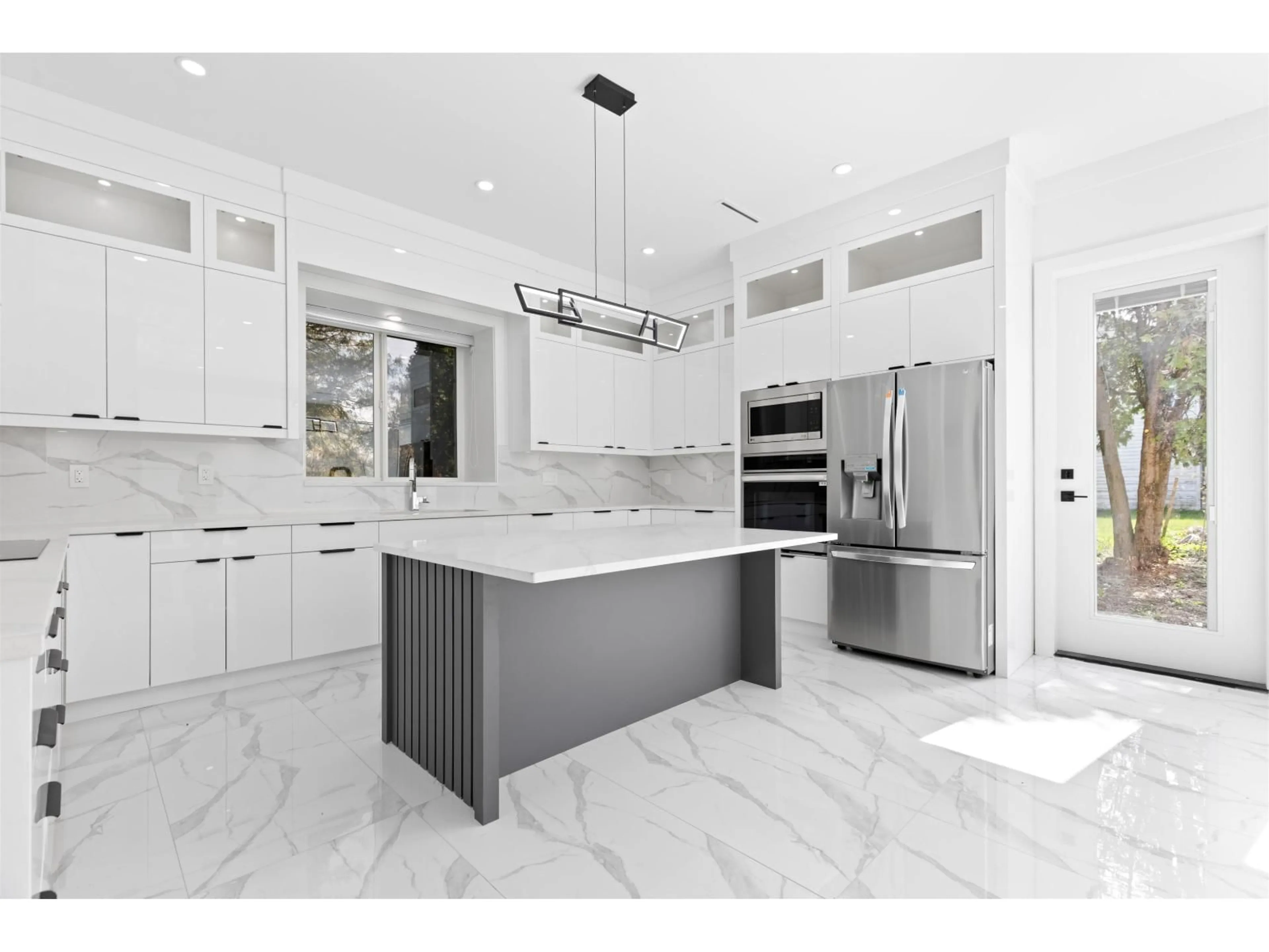 Contemporary kitchen, ceramic/tile floor for 15584 89B AVENUE, Surrey British Columbia V3R4K9