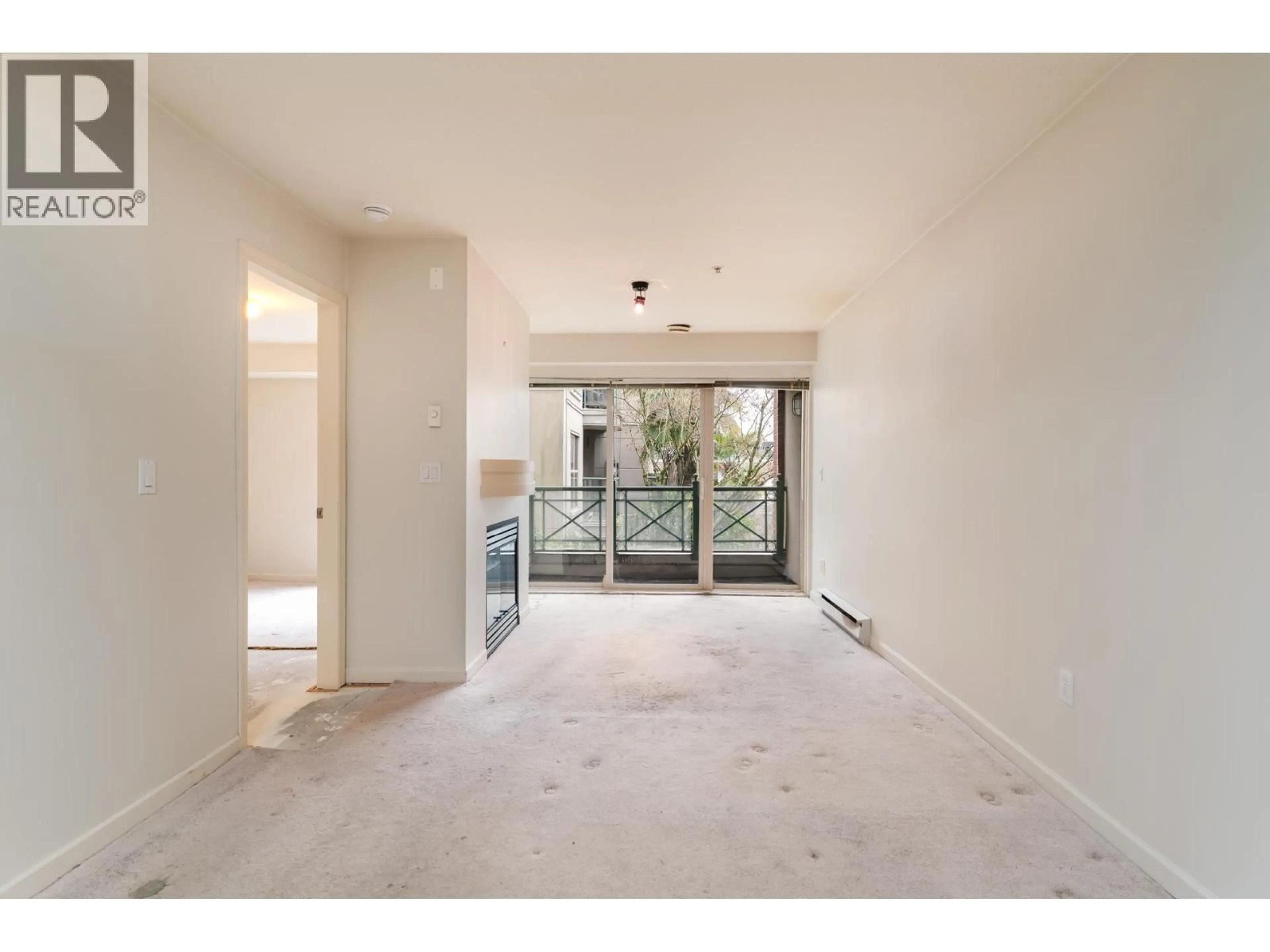 Unknown for 218 - 332 LONSDALE AVENUE, North Vancouver British Columbia V7M3M5