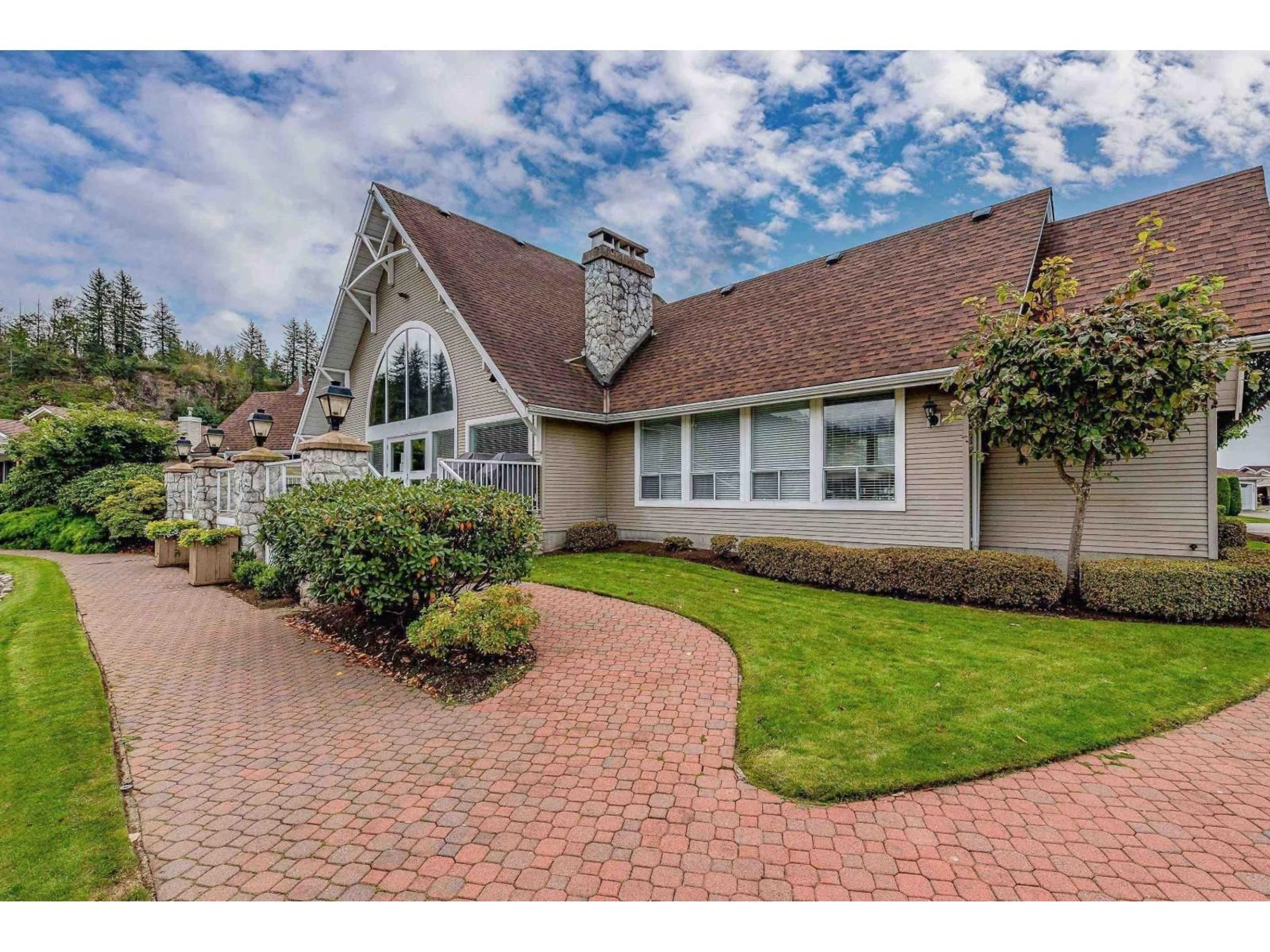 A pic from outside/outdoor area/front of a property/back of a property/a pic from drone, unknown for 174 - 6001 PROMONTORY ROAD, Chilliwack British Columbia V2R3E3