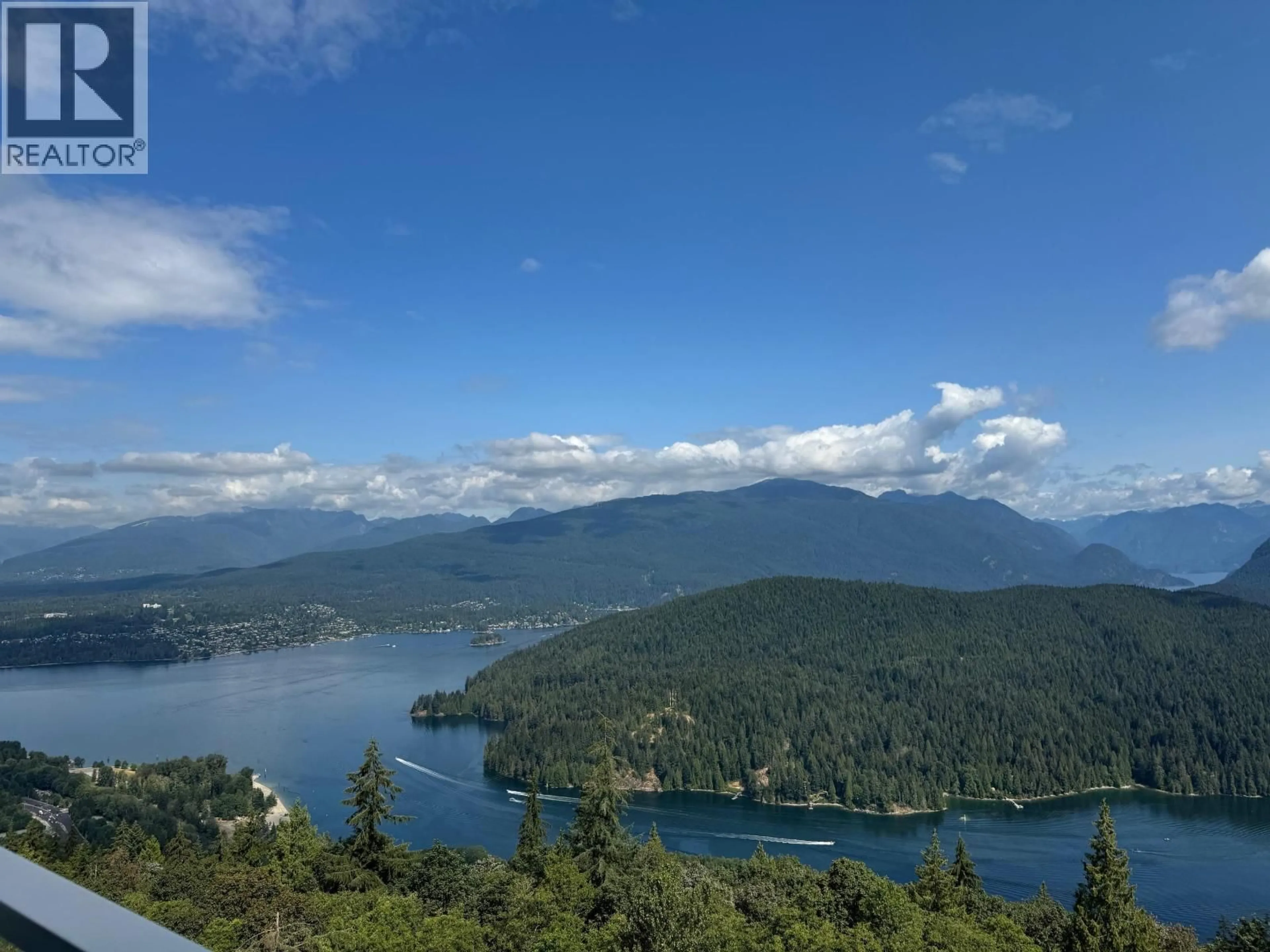 Blurry image for 1702 - 9060 UNIVERSITY CRESCENT, Burnaby British Columbia V5A0E1