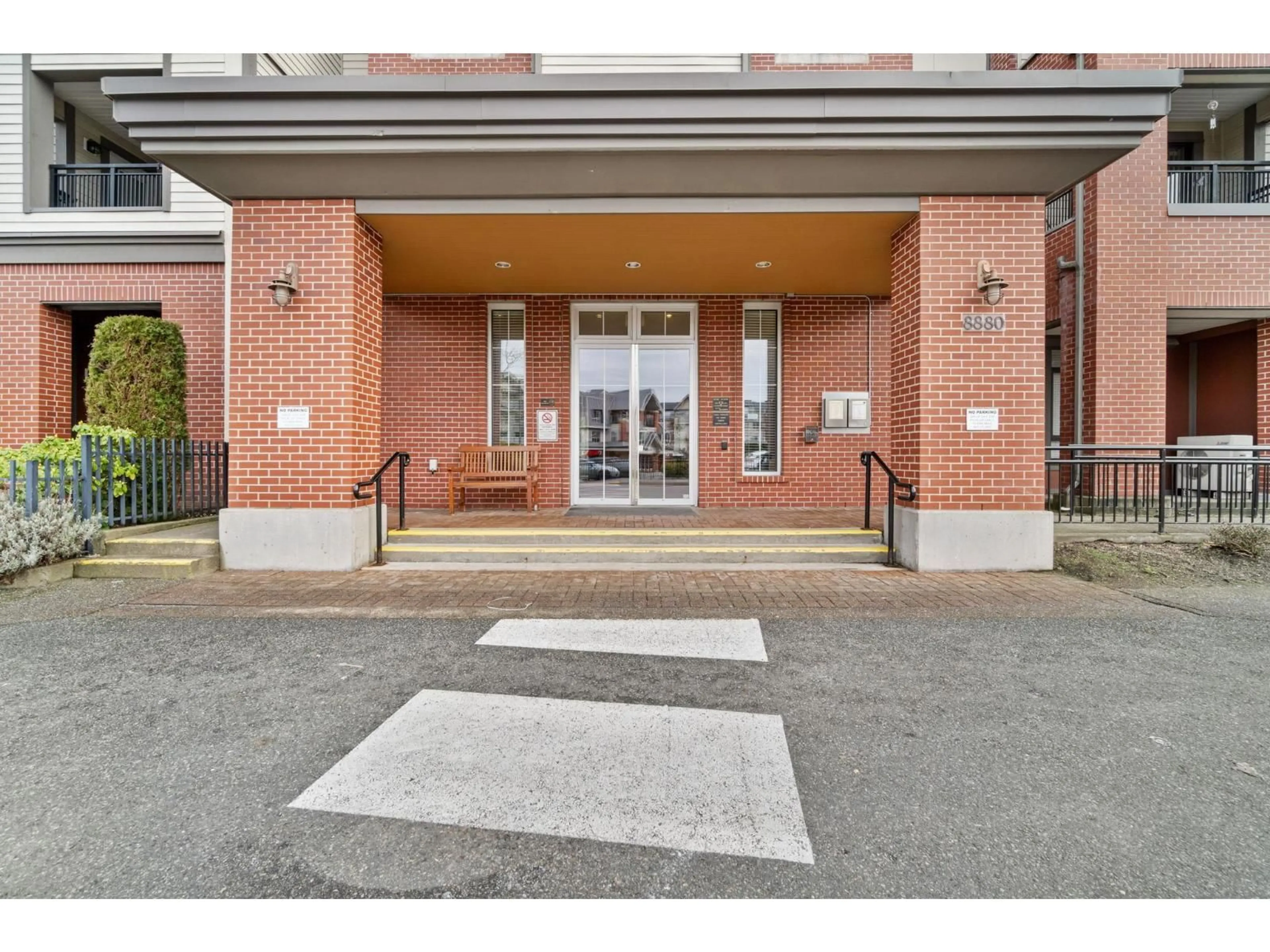 Indoor foyer for 318 - 8880 202 STREET, Langley British Columbia V1M4E7