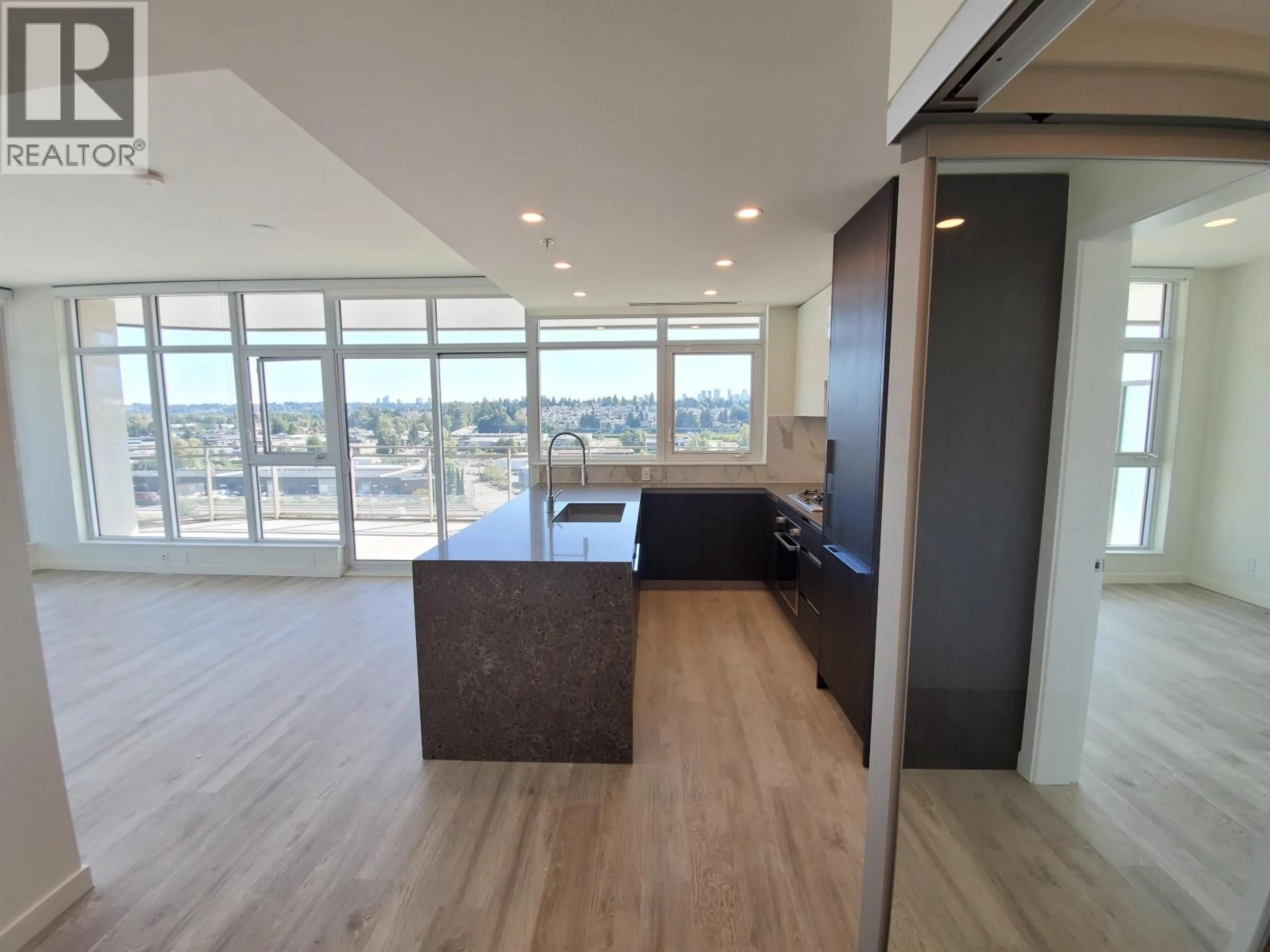 Open concept kitchen, unknown for 1005 - 5333 GORING STREET, Burnaby British Columbia V5B0B6