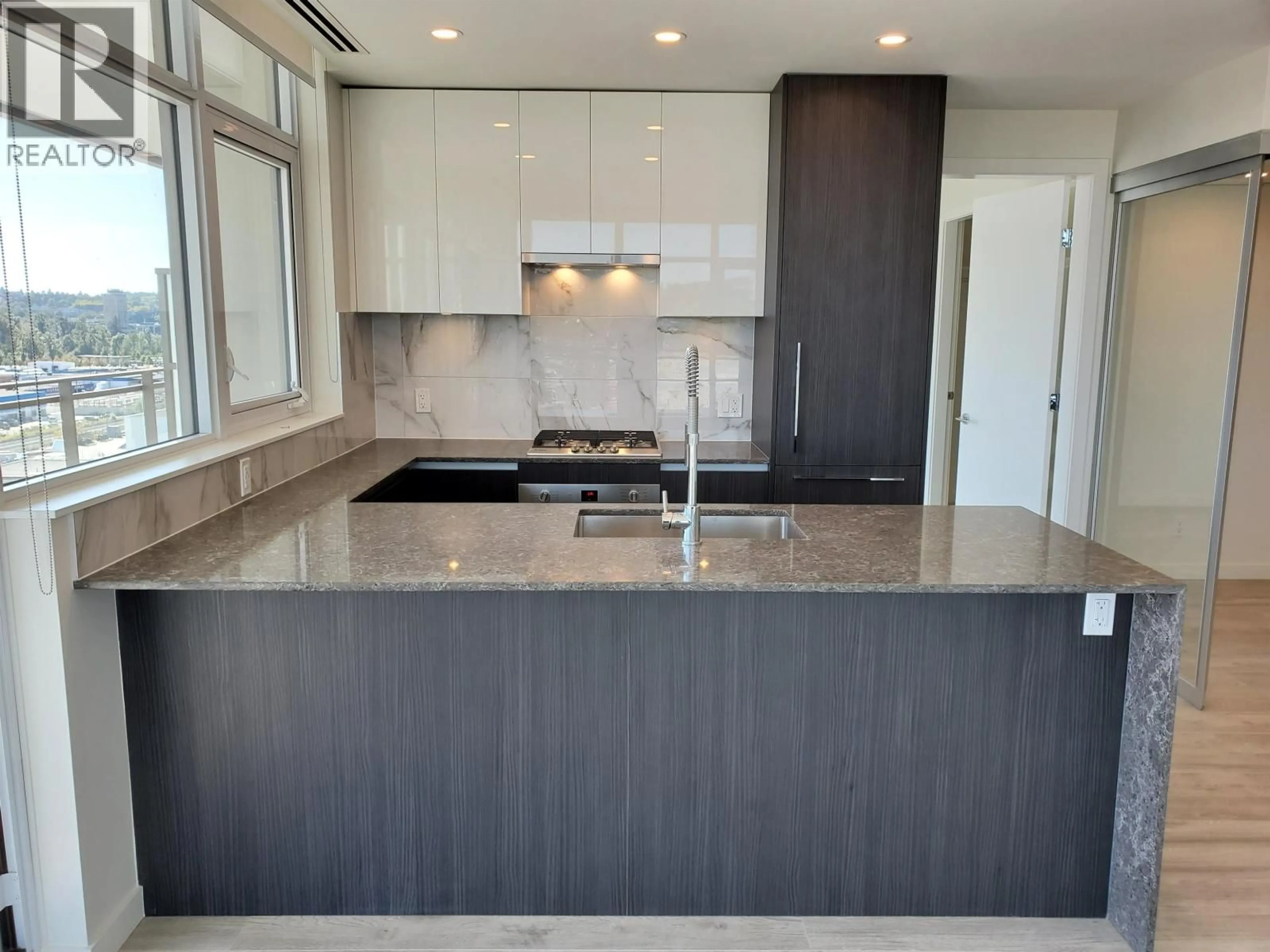 Open concept kitchen, unknown for 1005 - 5333 GORING STREET, Burnaby British Columbia V5B0B6