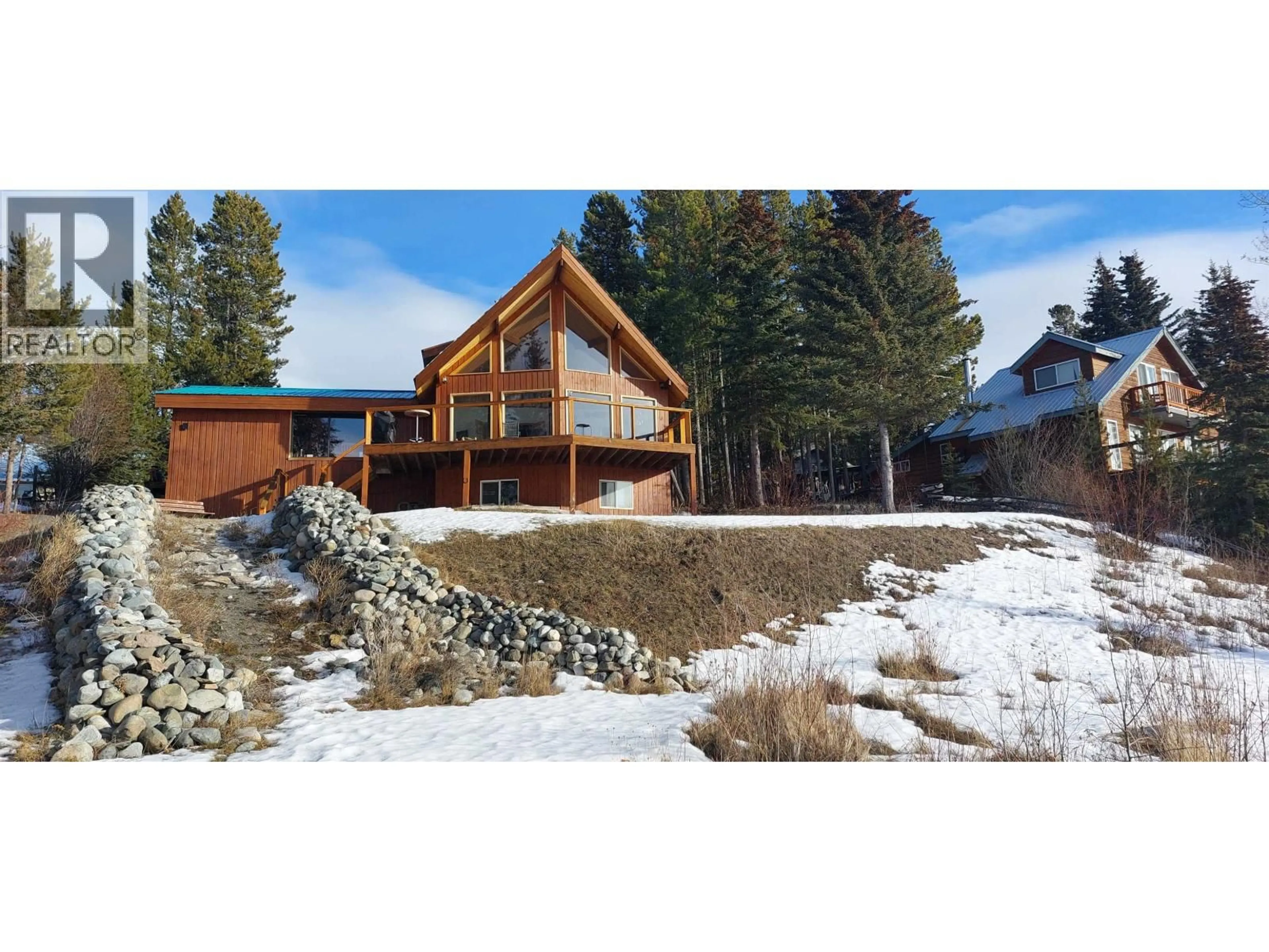 A pic from outside/outdoor area/front of a property/back of a property/a pic from drone, mountain view for 1910 OTTER ROAD, Chilcotin British Columbia V0L1R0