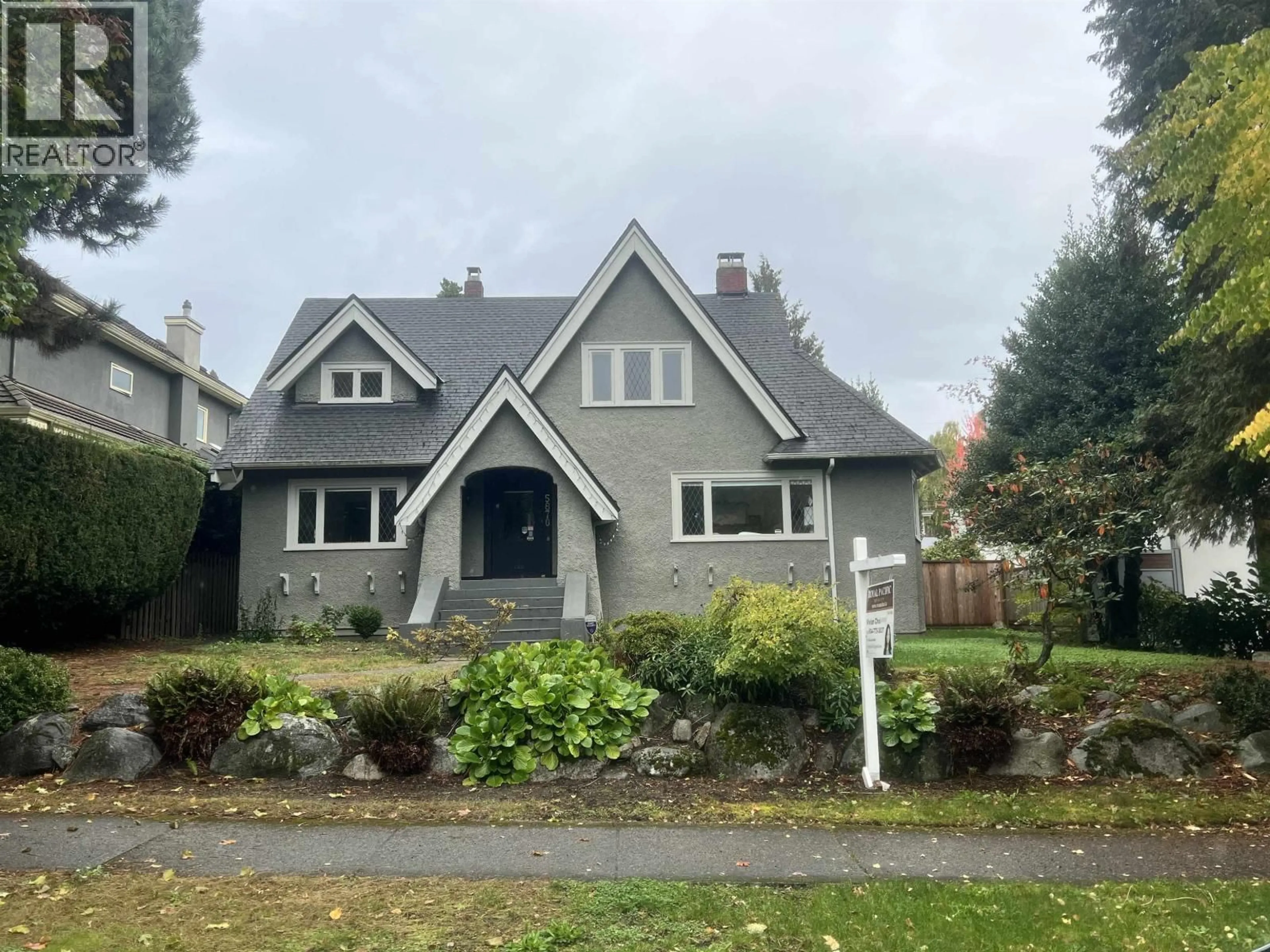 Home with vinyl exterior material, street for 5870 CARTIER STREET, Vancouver British Columbia V6M3A7