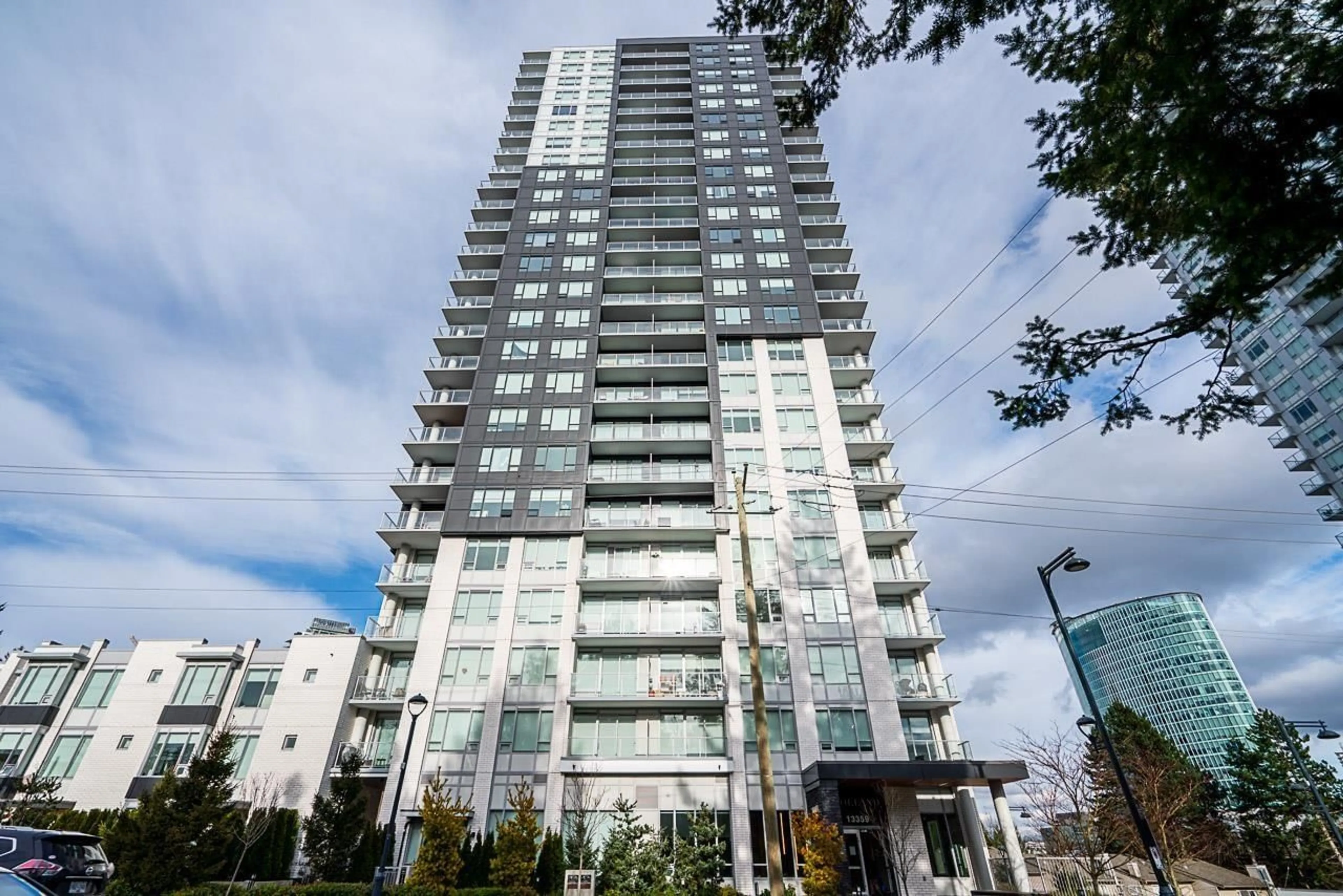 Patio, building for 1208 - 13359 OLD YALE ROAD, Surrey British Columbia V3T0S4