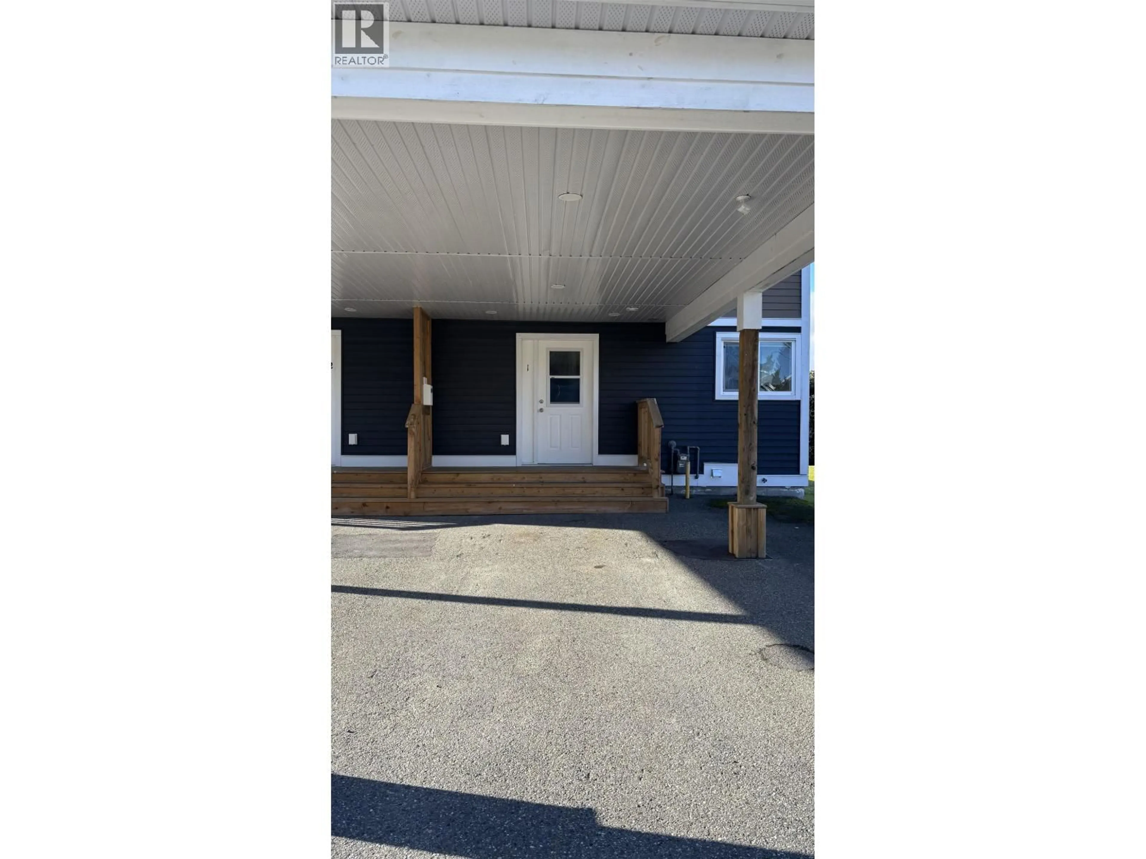 Indoor foyer for 1 - 1425 NALABILA BOULEVARD, Kitimat British Columbia V8C1E4