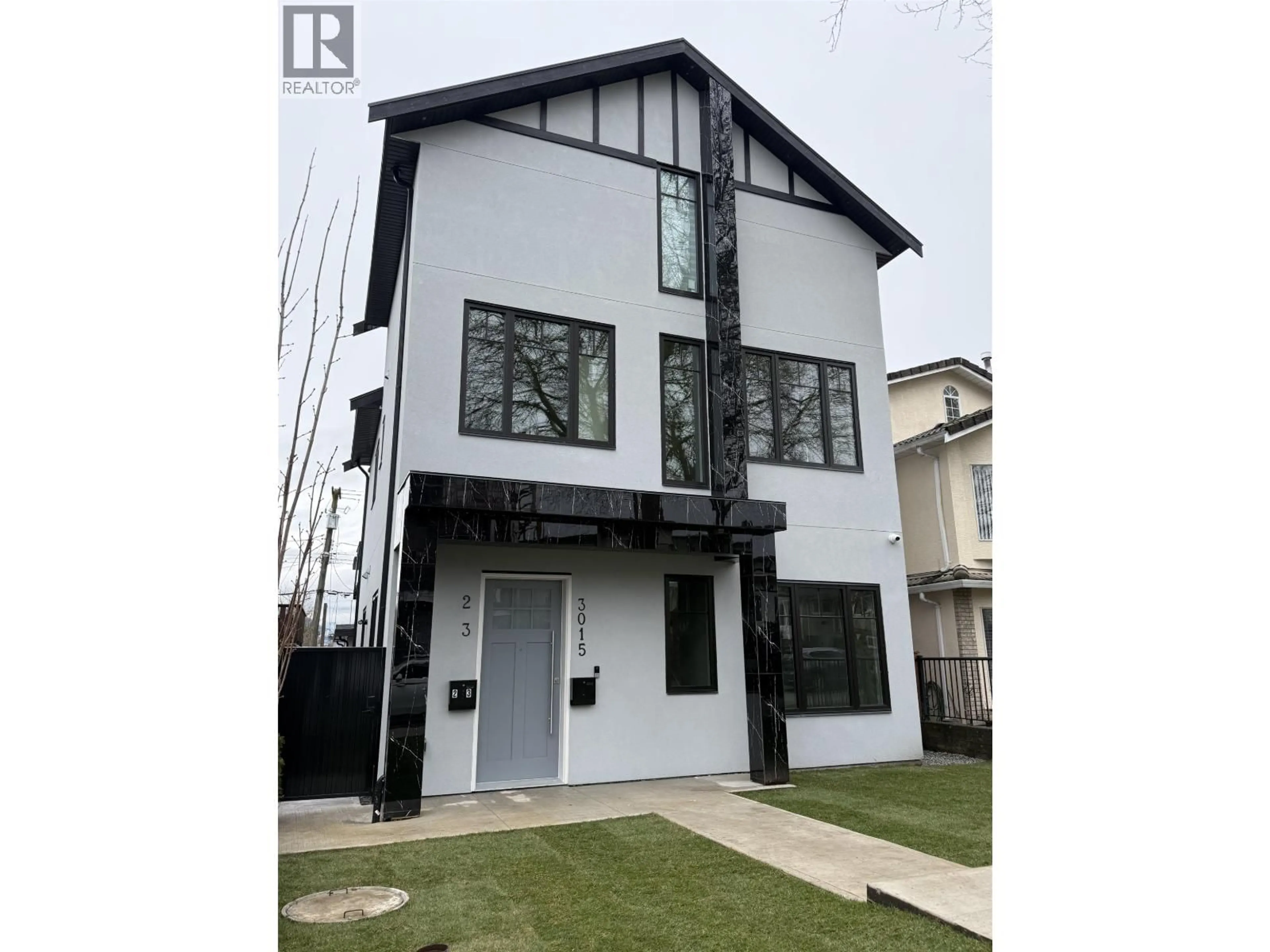 Unknown for 3015 19TH AVENUE, Vancouver British Columbia V5M2S8