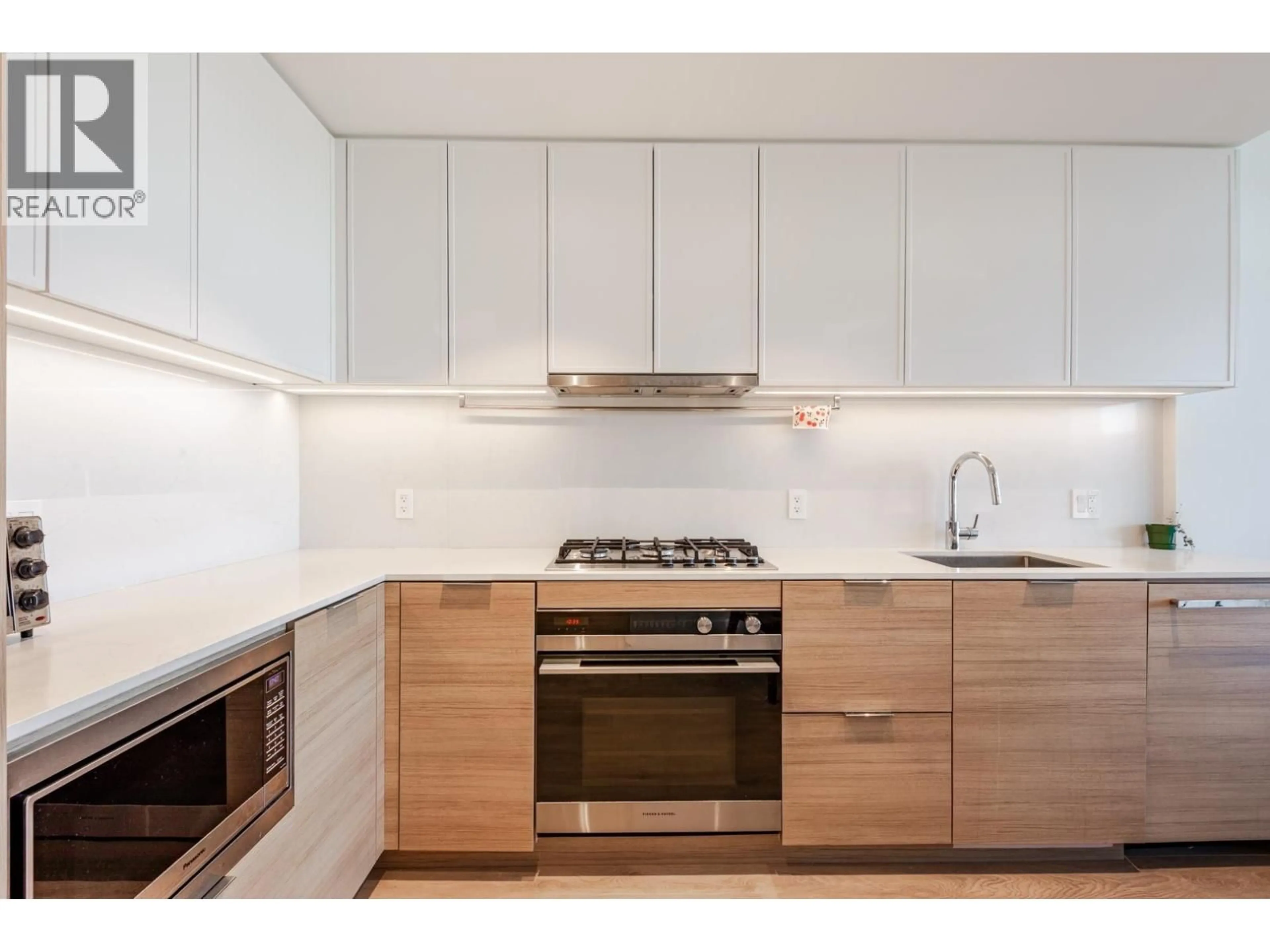 Standard kitchen, unknown for 808 - 1045 AUSTIN AVENUE, Coquitlam British Columbia V3K0G9