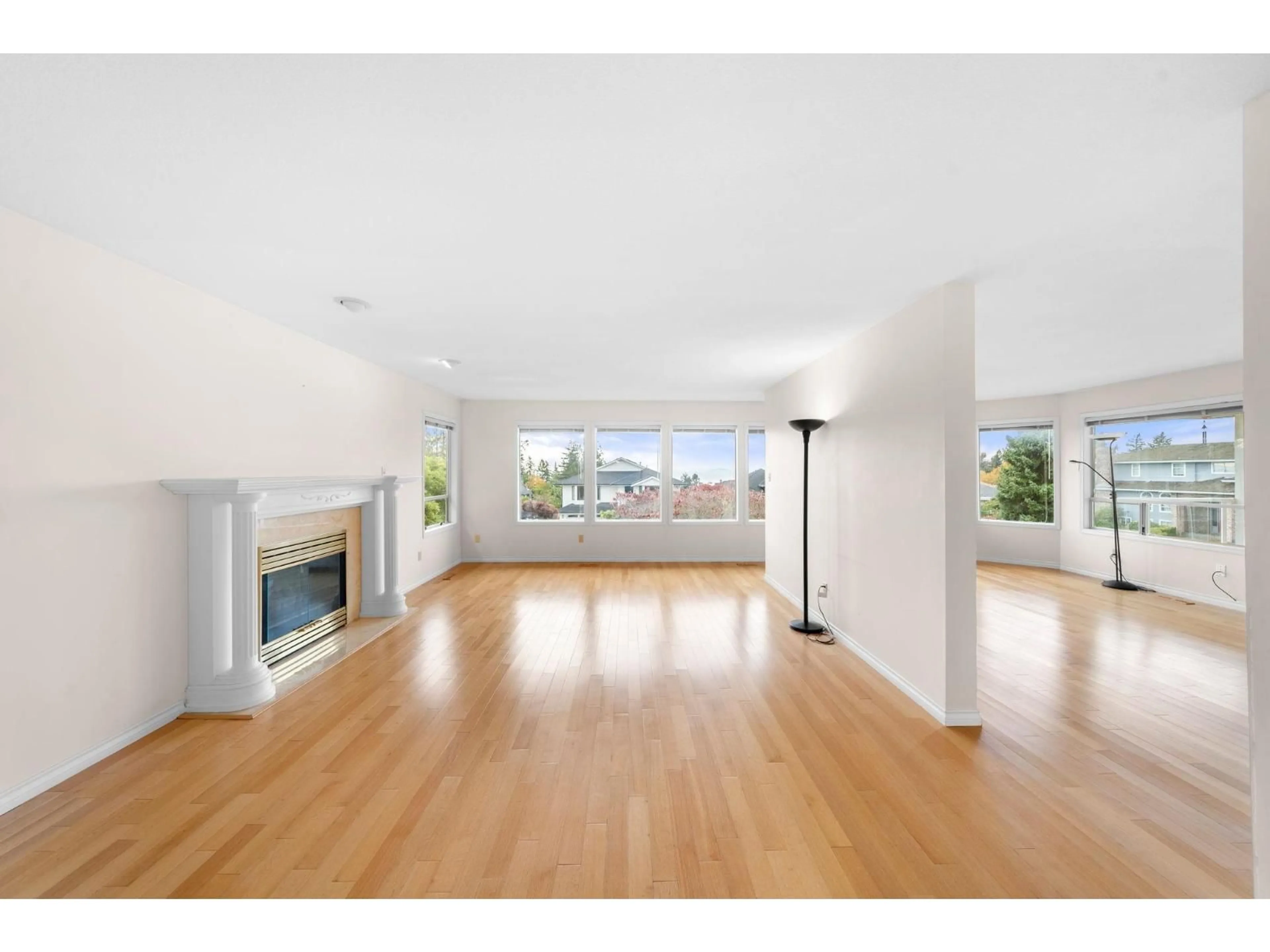 Unknown for 13395 14 STREET, Surrey British Columbia V4A9B7