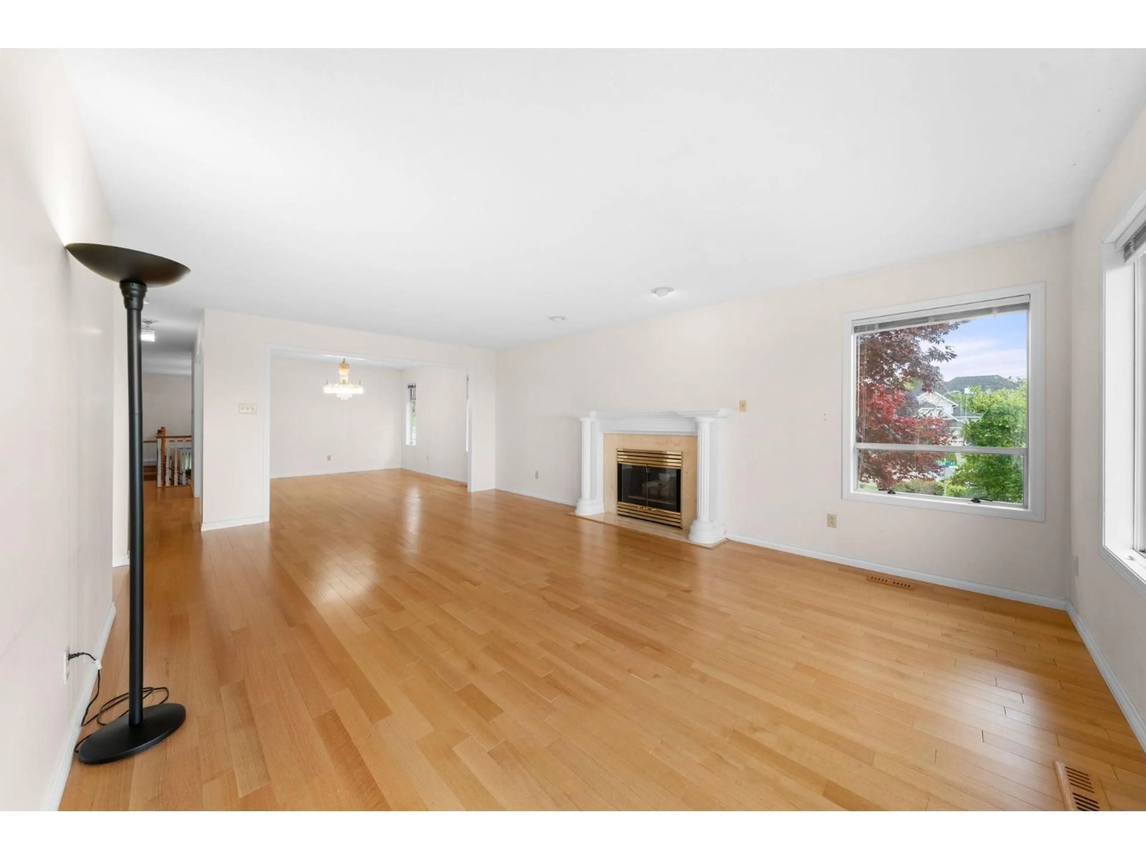 Unknown for 13395 14 STREET, Surrey British Columbia V4A9B7