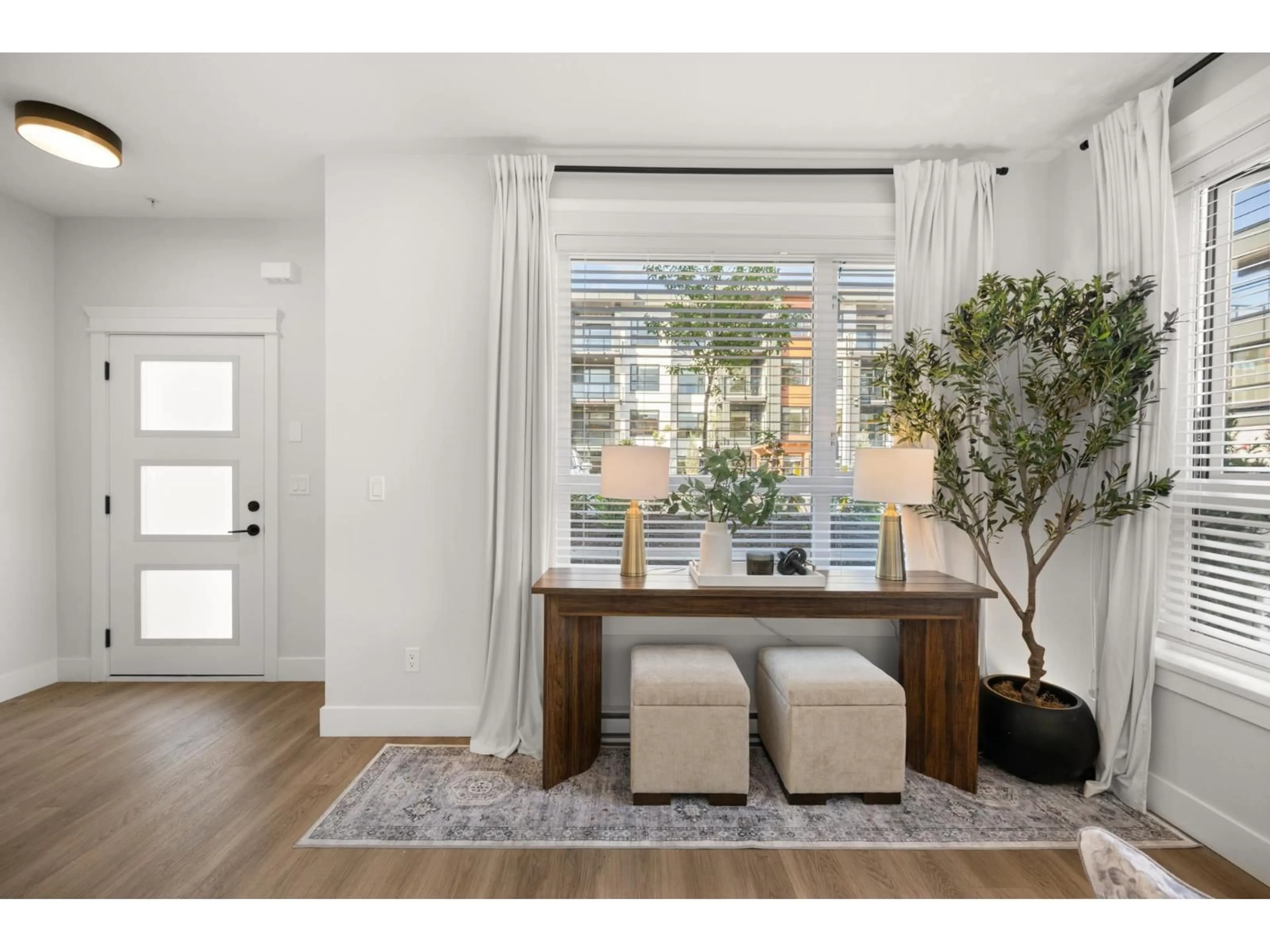 Indoor entryway for 4 - 20926 83 AVENUE AVENUE, Langley British Columbia V2Y3Y9