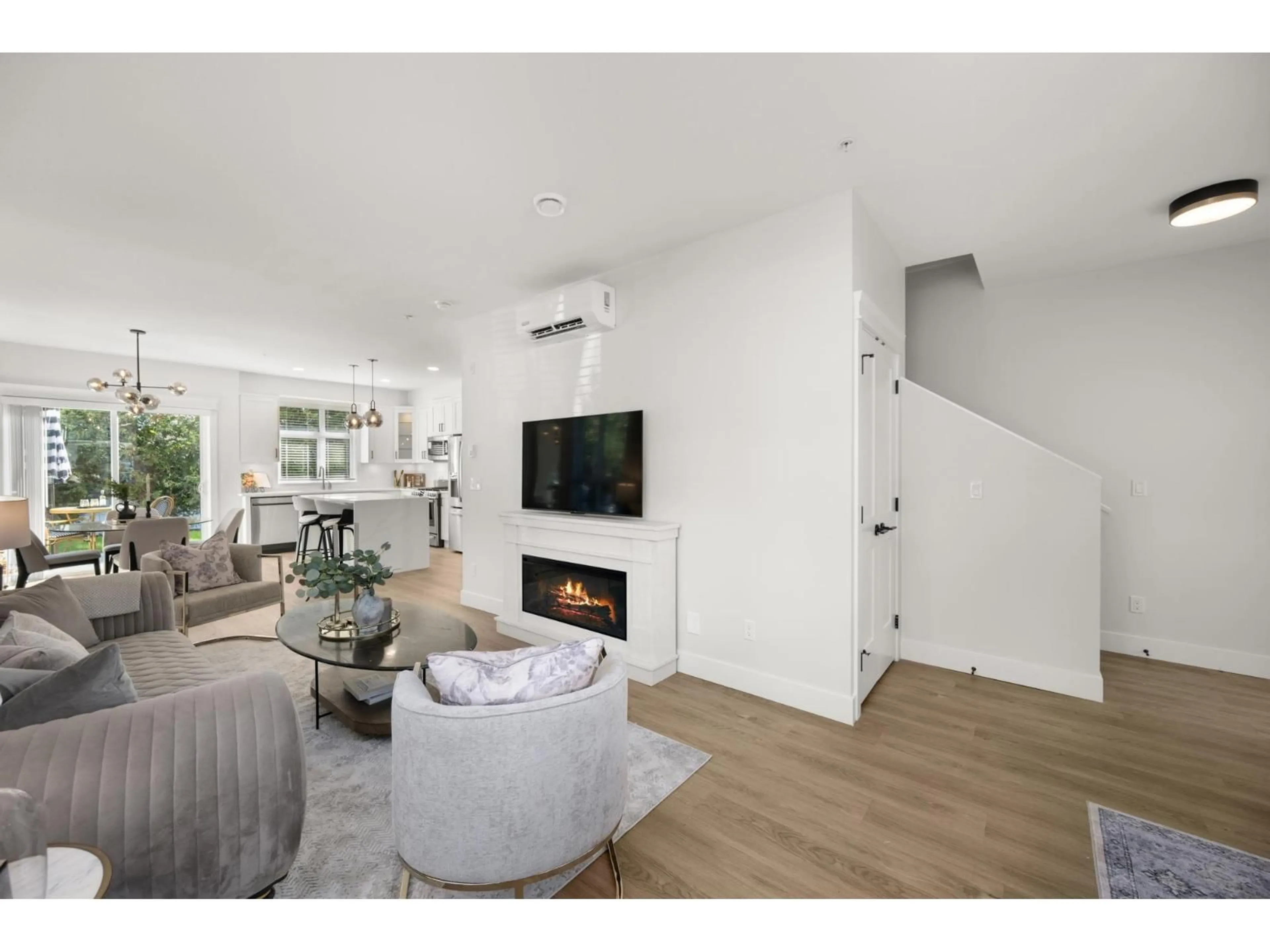 Unknown for 4 - 20926 83 AVENUE AVENUE, Langley British Columbia V2Y3Y9