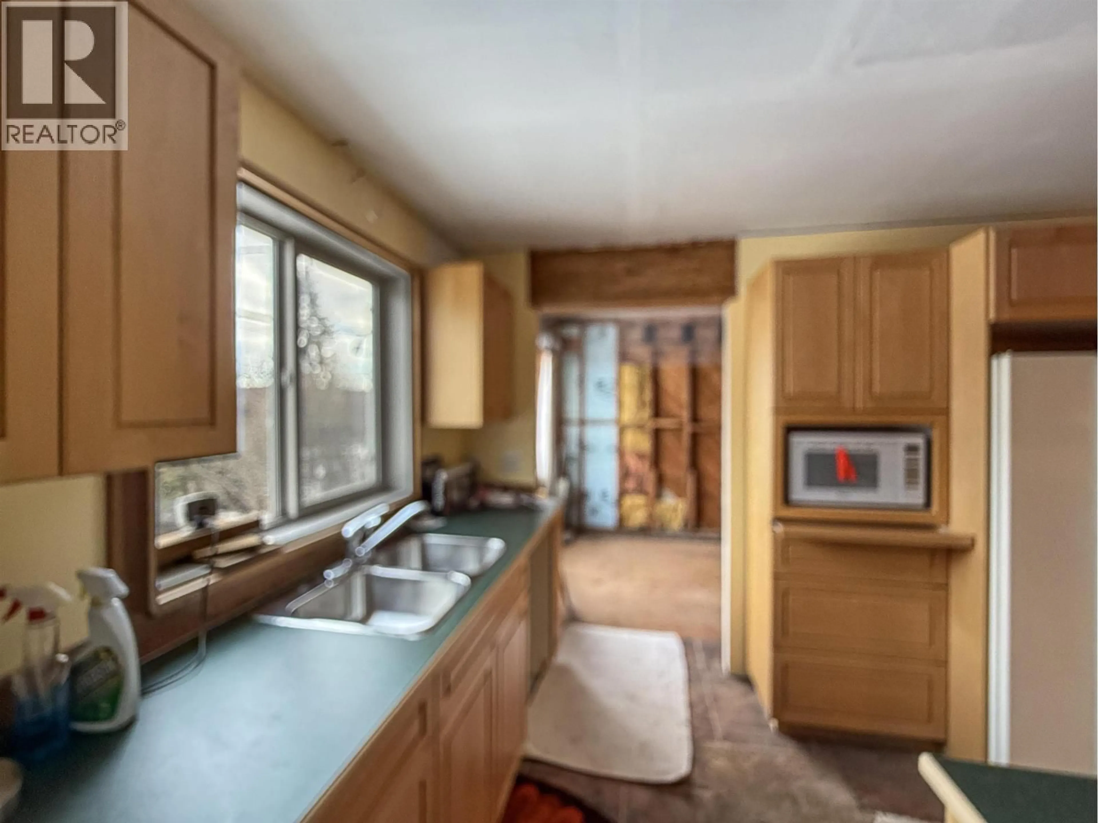 Standard kitchen, unknown for 2307 MCBRIDE CRESCENT, Prince George British Columbia V2M1Z8