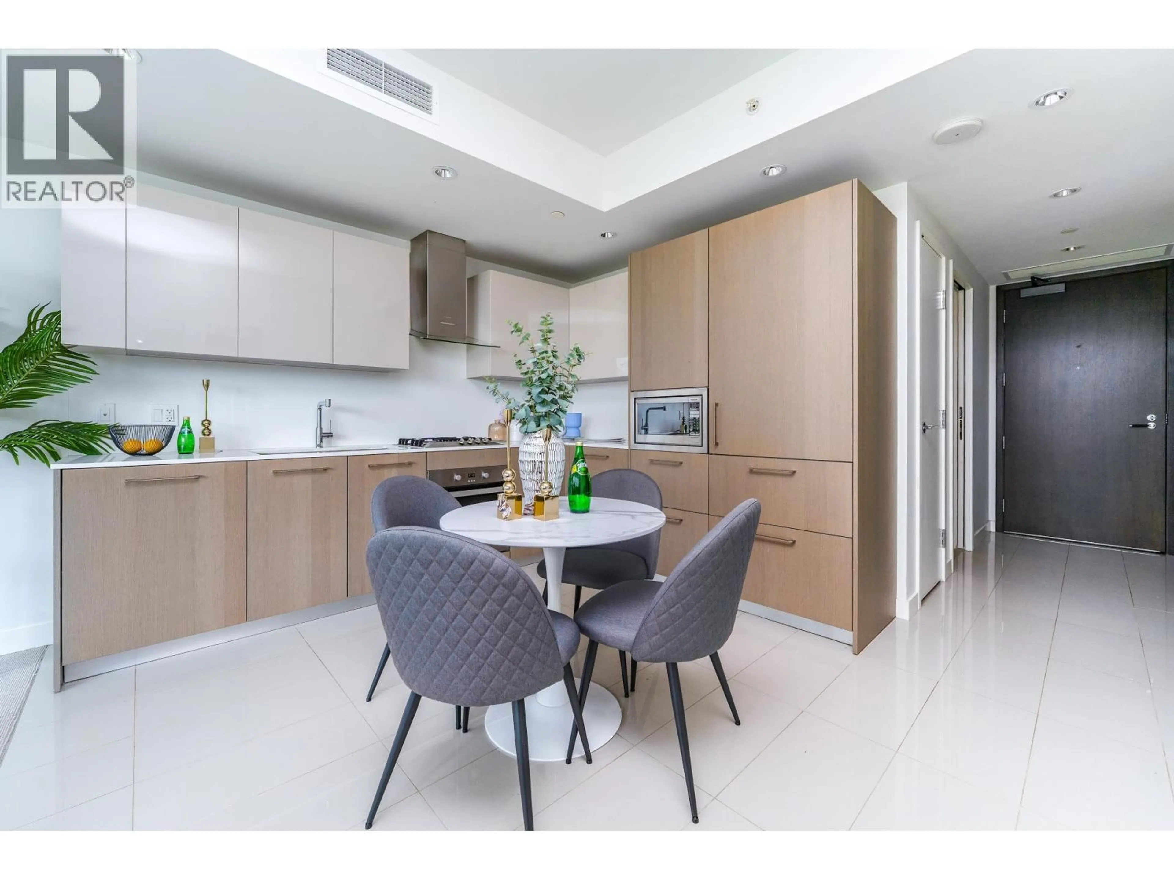 Unknown for 204 - 6633 PEARSON WAY, Richmond British Columbia V7C0C4