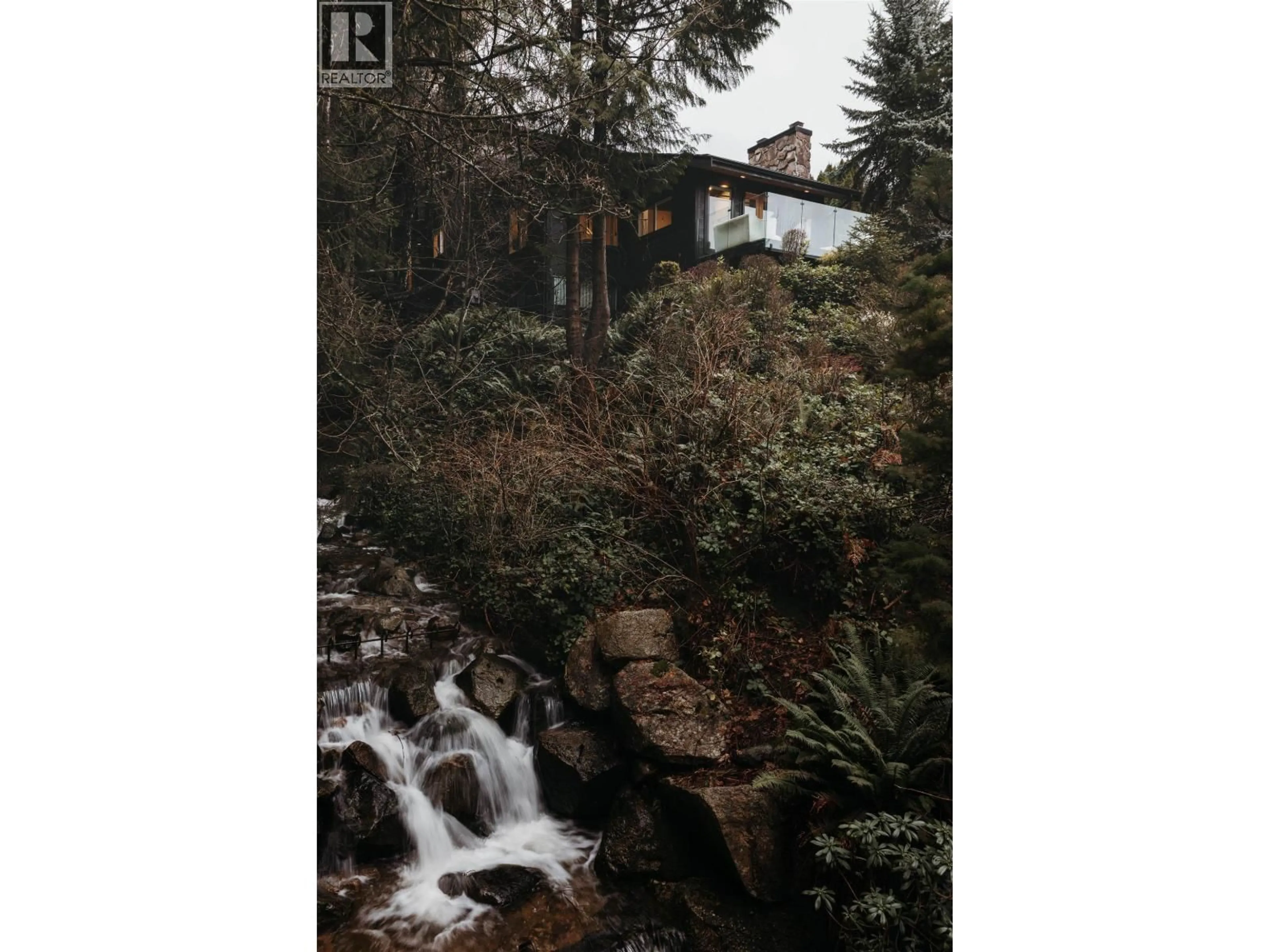 Unknown for 328 MONTERAY AVENUE, North Vancouver British Columbia V7N3E6