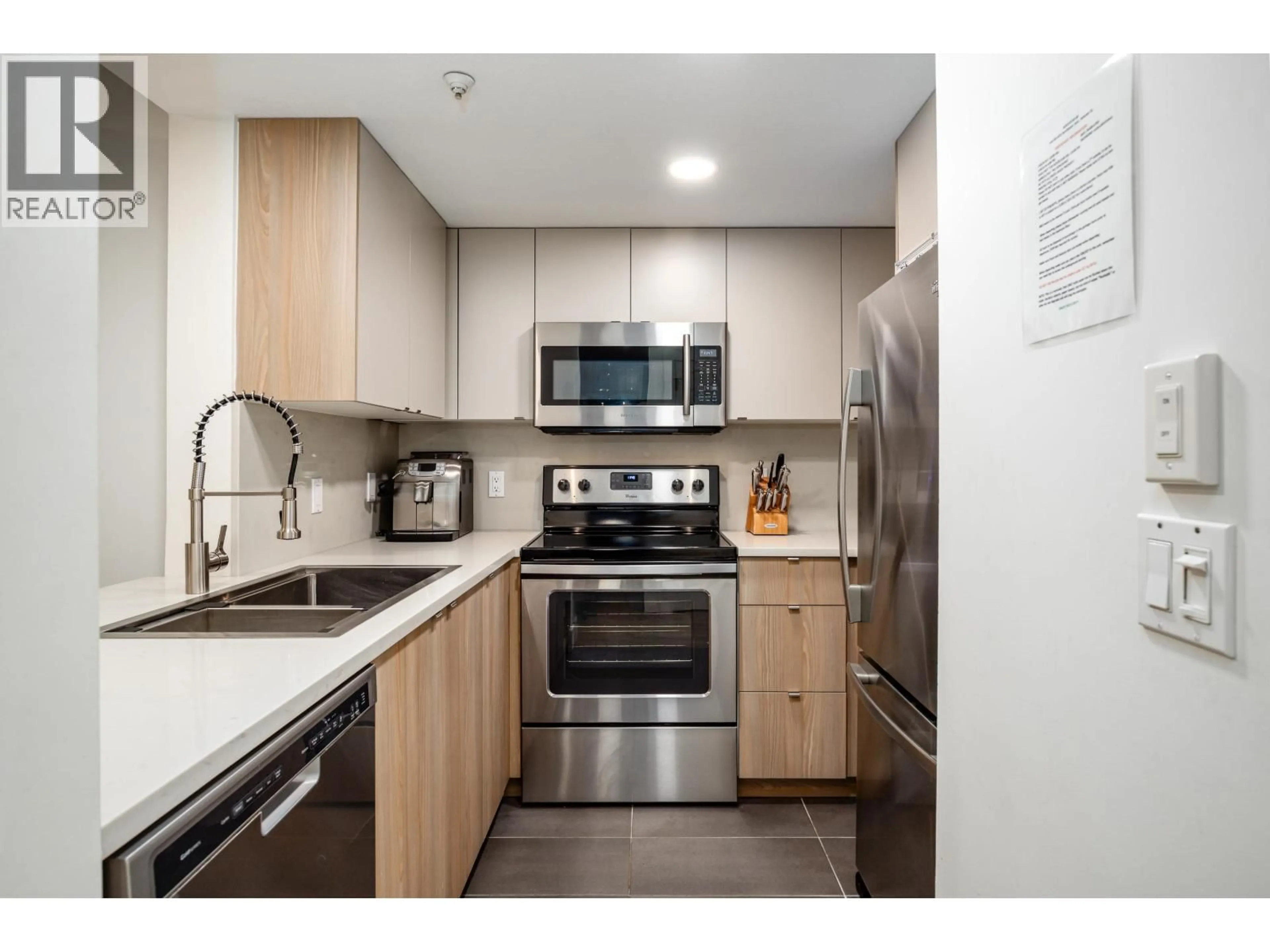 Standard kitchen, unknown for 80 - 4355 NORTHLANDS BOULEVARD, Whistler British Columbia V8E1C3