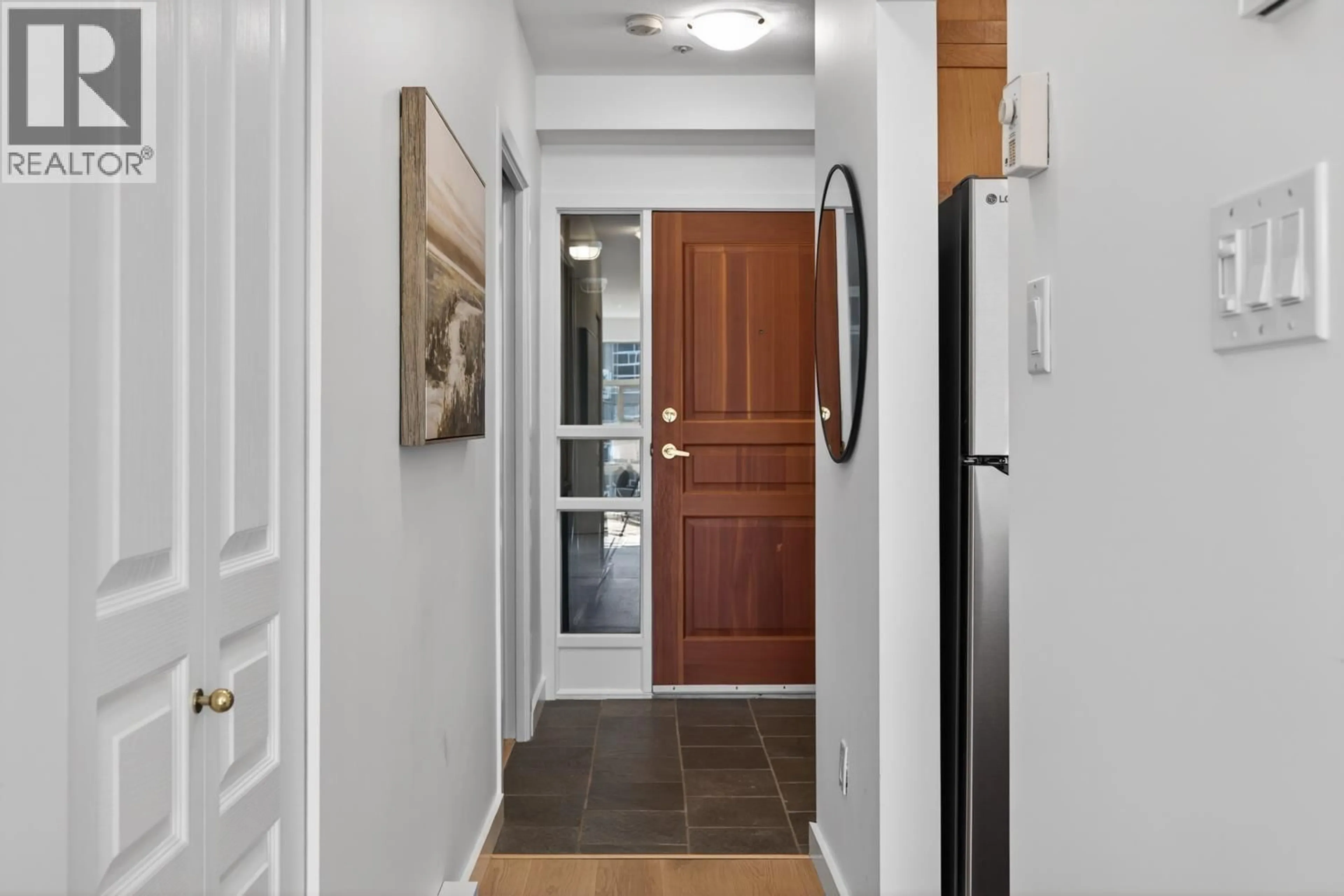 Indoor entryway for 315 - 2020 KENT AVENUE SOUTH, Vancouver British Columbia V5P4X1