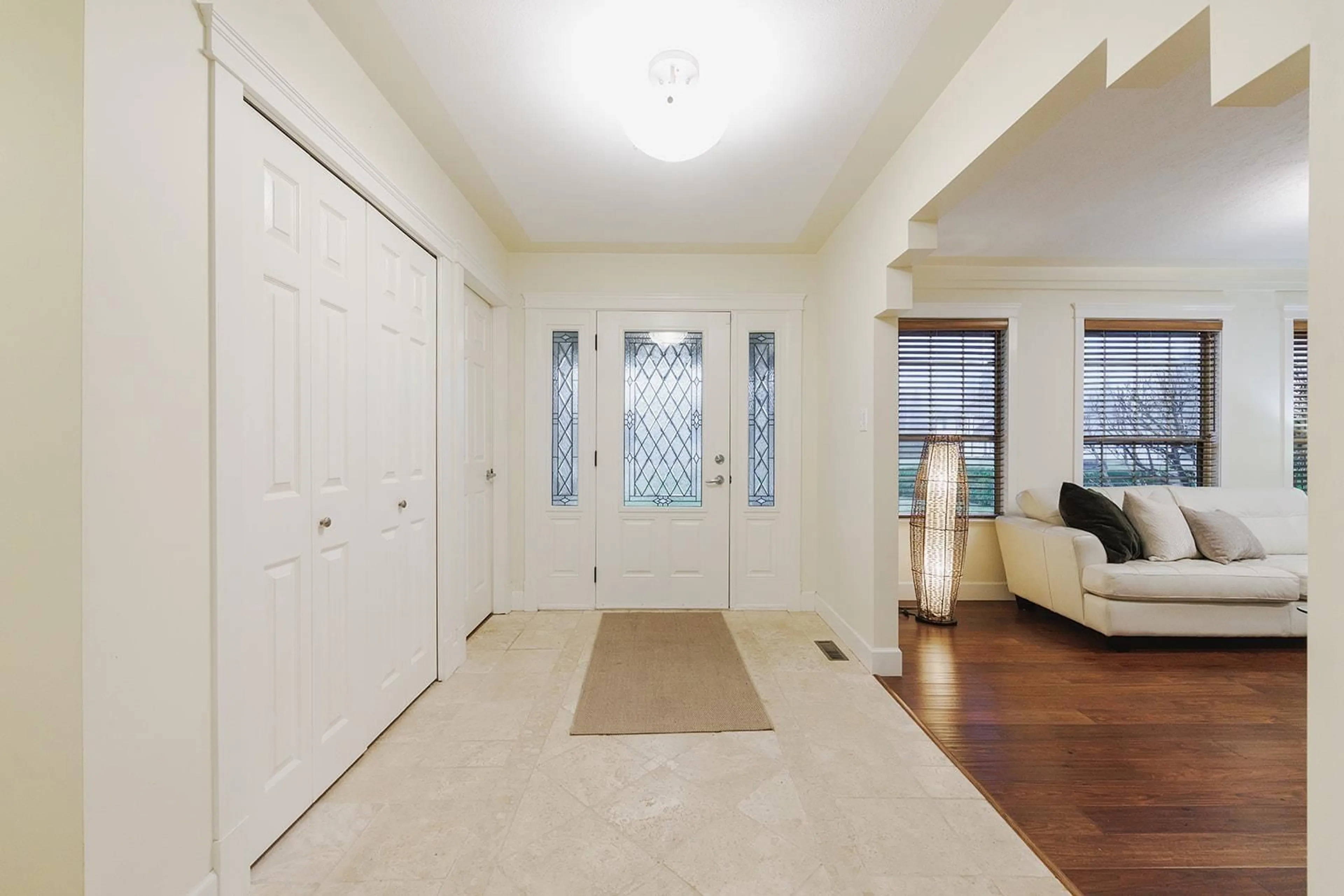 Indoor entryway for 8898 NEALE DRIVE, Mission British Columbia V4S1A5