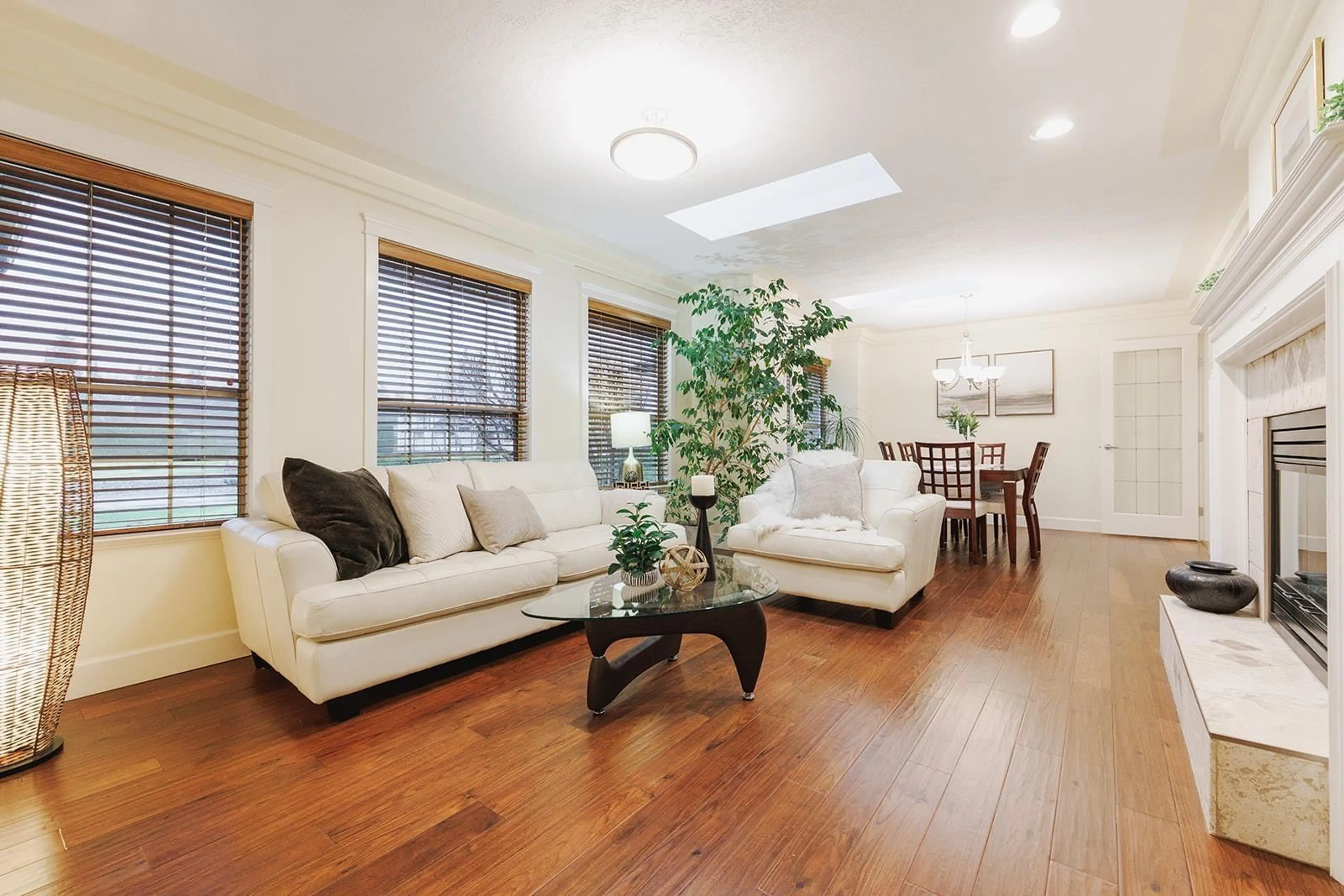 Living room with furniture, wood/laminate floor for 8898 NEALE DRIVE, Mission British Columbia V4S1A5