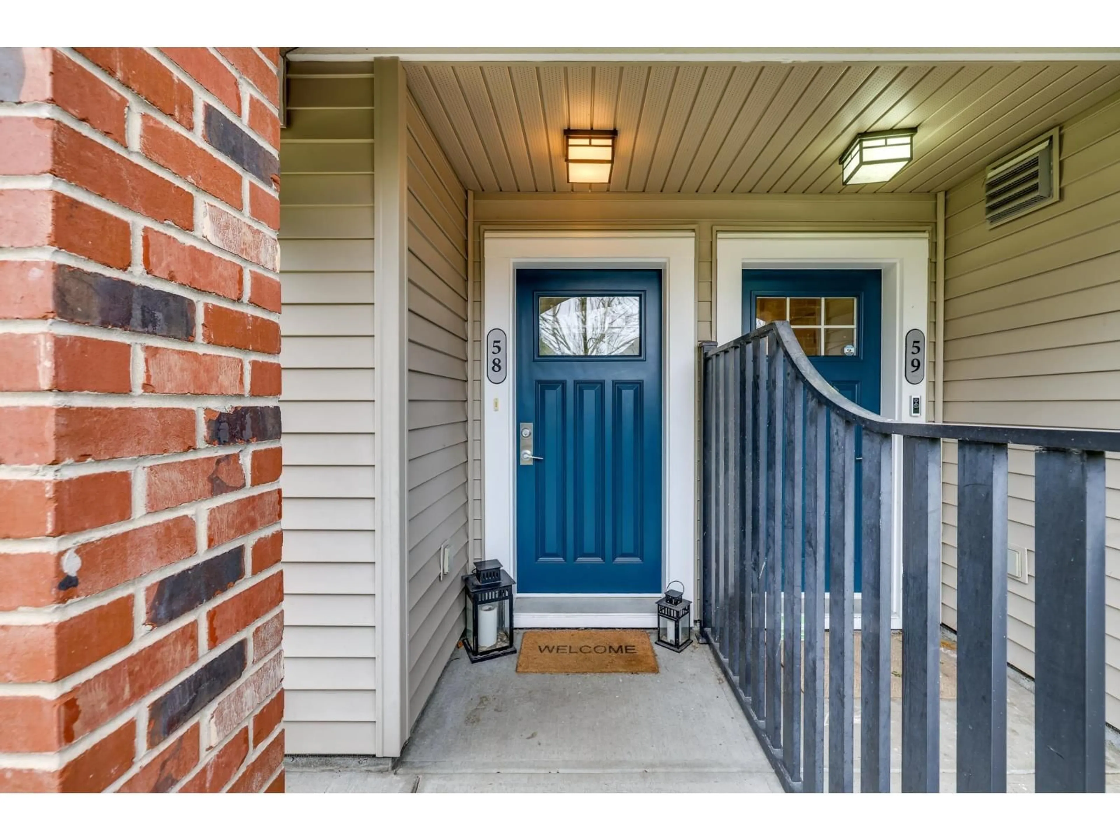 Indoor entryway for 58 - 2450 161A STREET, Surrey British Columbia V3Z8K4