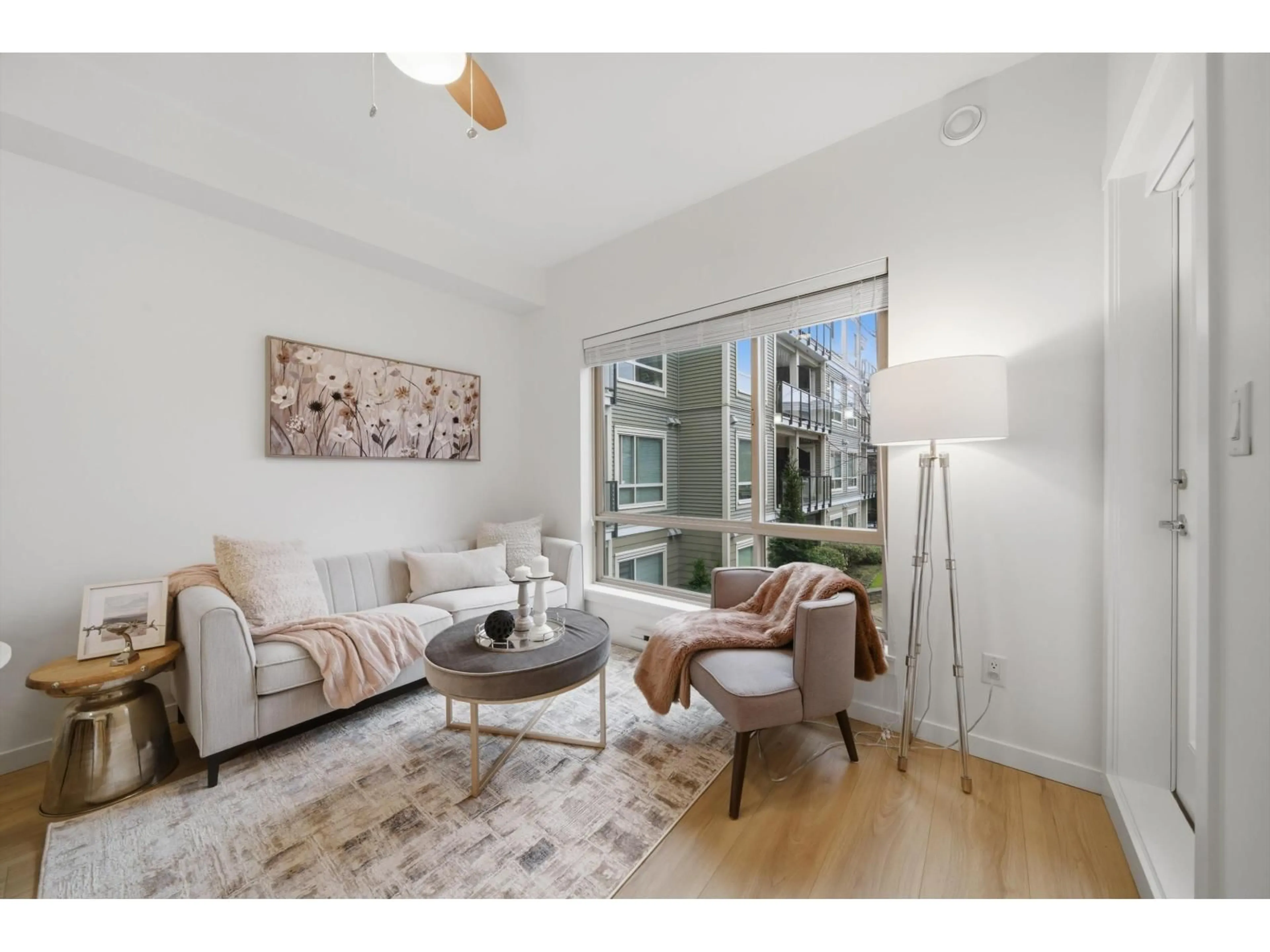 A pic of a room for 318 - 13789 107A AVENUE, Surrey British Columbia V3T0B8